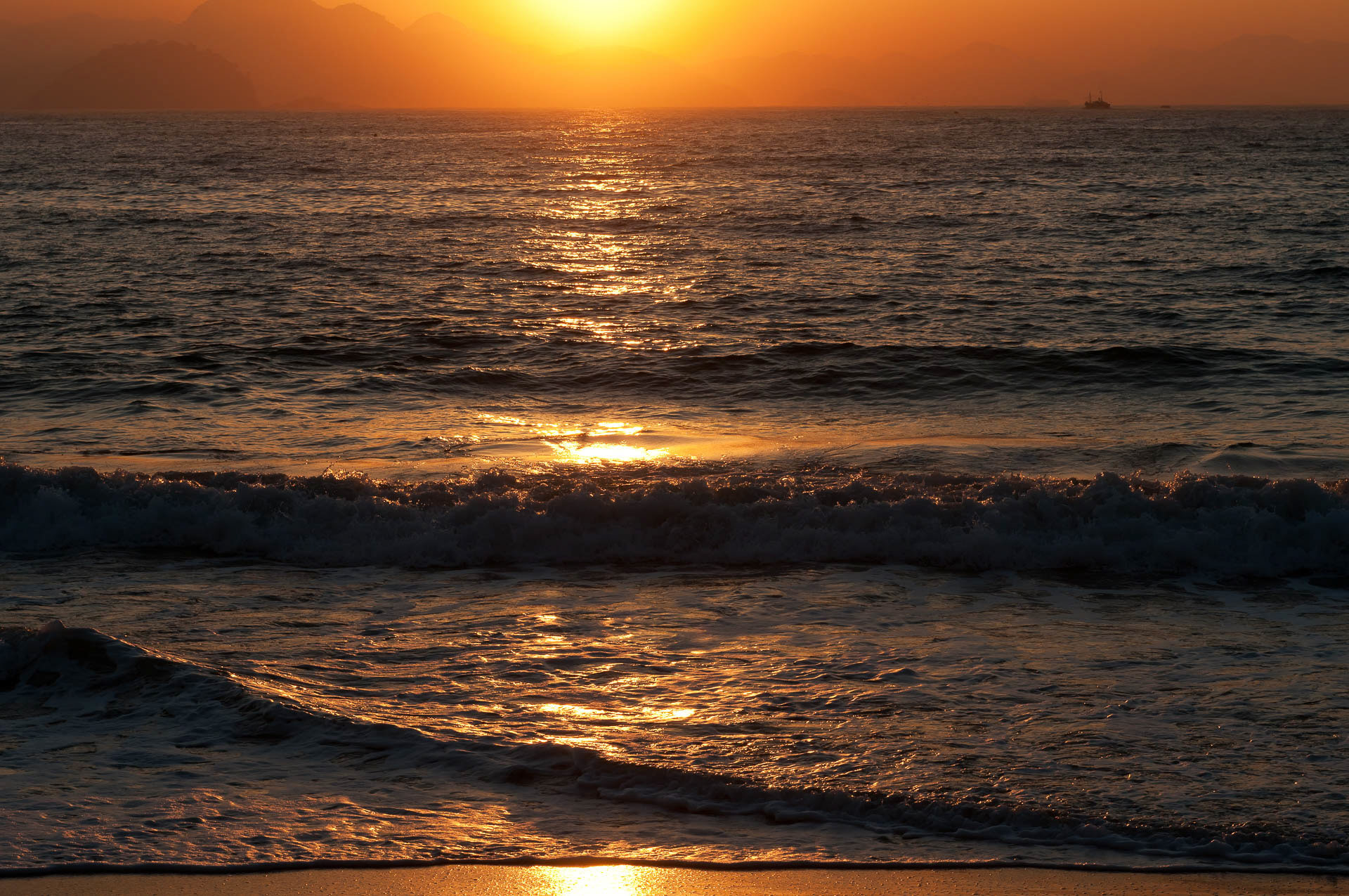 Sonnenaufgang an der Copacabana