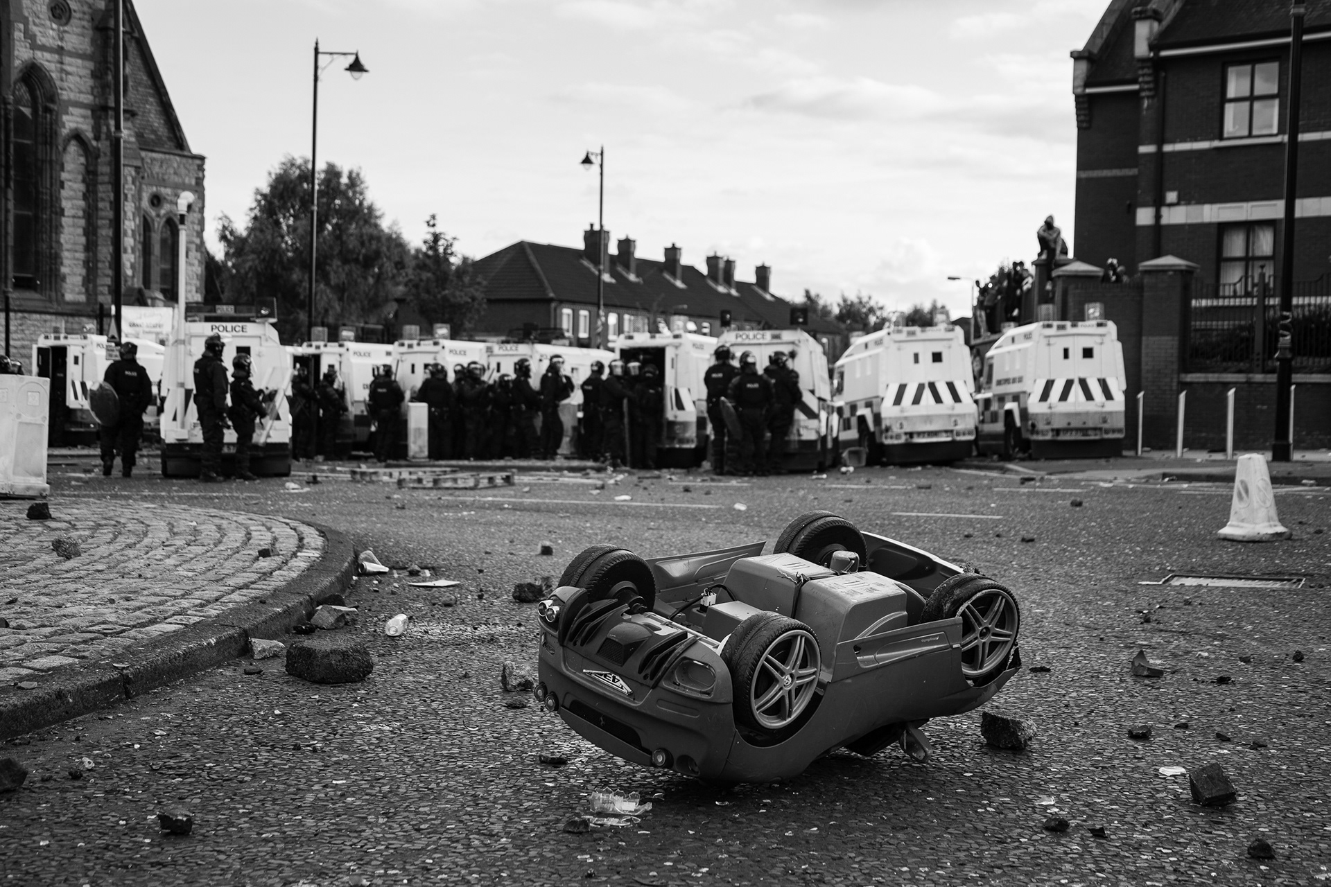 Not Surrendering, Mariusz Śmiejek Photography, photo documentary, Belfast, Northern Ireland, illegal paramilitary group, IRA, Irish Republican Army, UVF, UDA, Red Hand Commando, loyalists, british terrorist group, identity, polarity