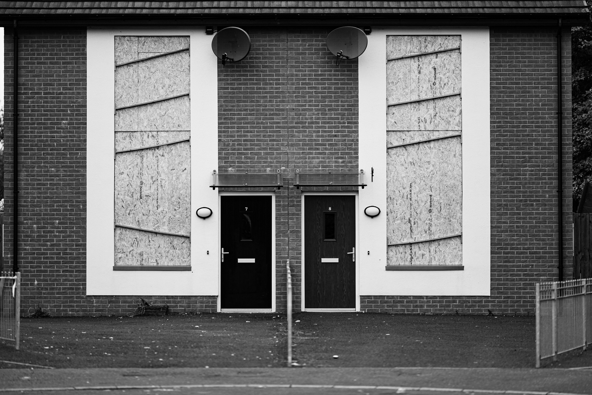 Not Surrendering, Mariusz Śmiejek Photography, photo documentary, Belfast, Northern Ireland, illegal paramilitary group, IRA, Irish Republican Army, UVF, UDA, Red Hand Commando, loyalists, british terrorist group, identity, polarization