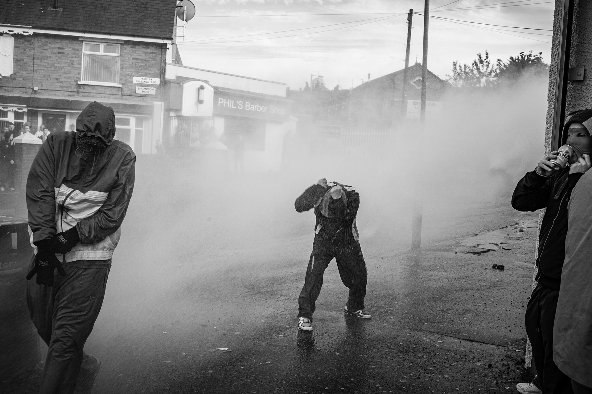 Not Surrendering, Mariusz Śmiejek Photography, photo documentary, Belfast, Northern Ireland, illegal paramilitary group, IRA, Irish Republican Army, UVF, UDA, Red Hand Commando, loyalists, british terrorist group, identity, polarity