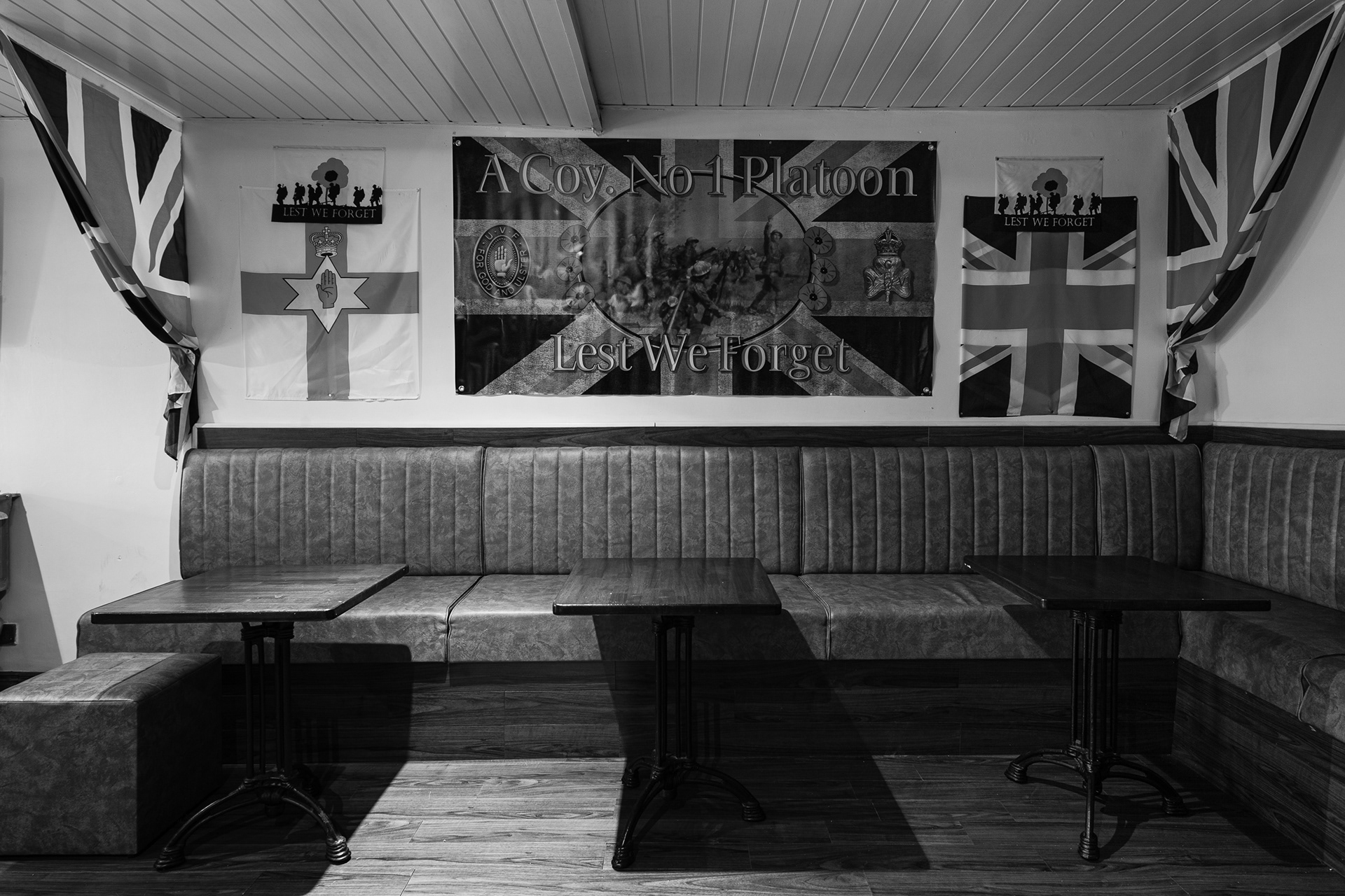 Not Surrendering, Mariusz Śmiejek Photography, photo documentary, Belfast, Northern Ireland, illegal paramilitary group, IRA, Irish Republican Army, UVF, UDA, Red Hand Commando, loyalists, british terrorist group, identity, polarity