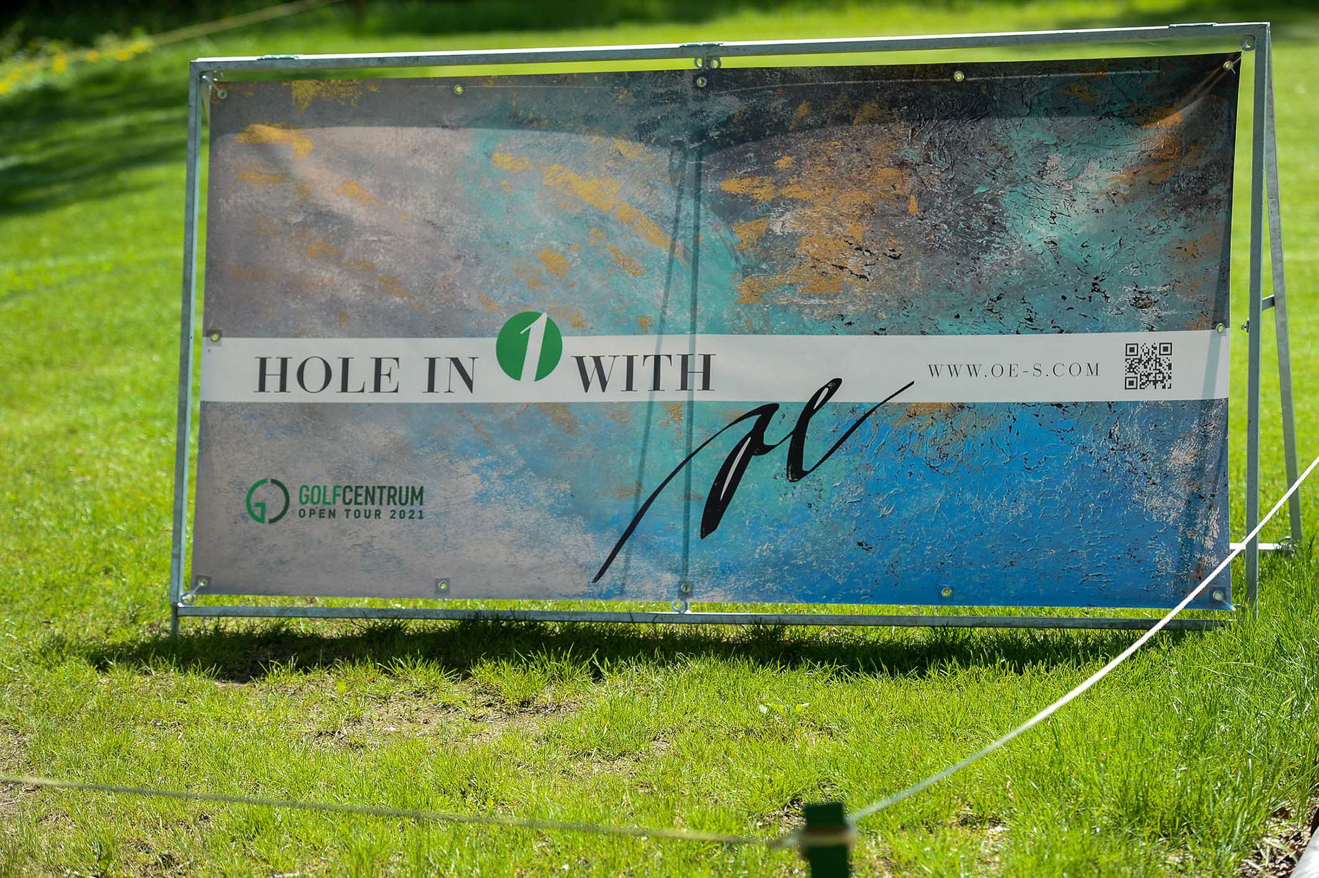 Part of the "Underwater" painting as a graphic for the advertising banner
