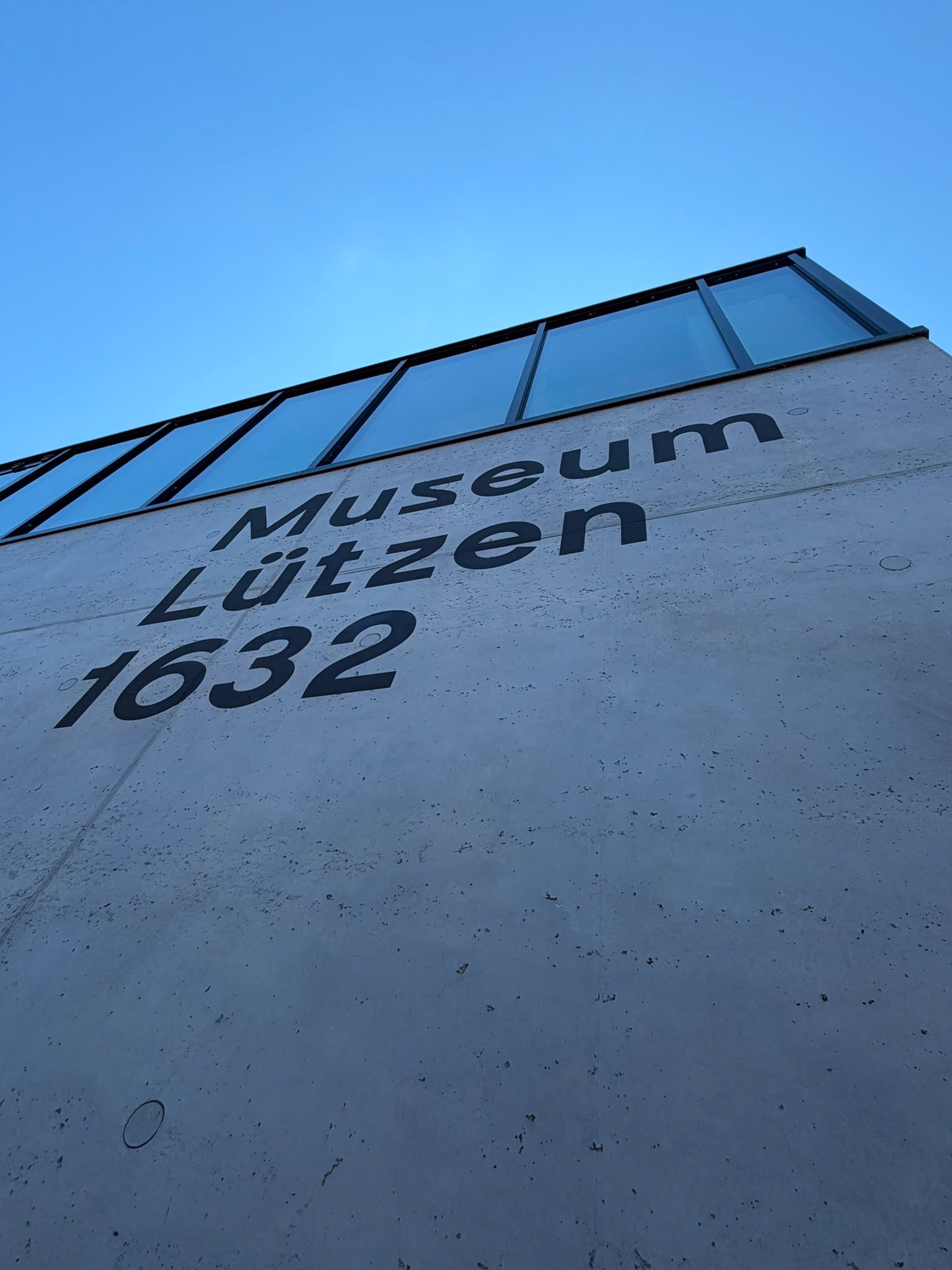 Fassadenbeschriftung