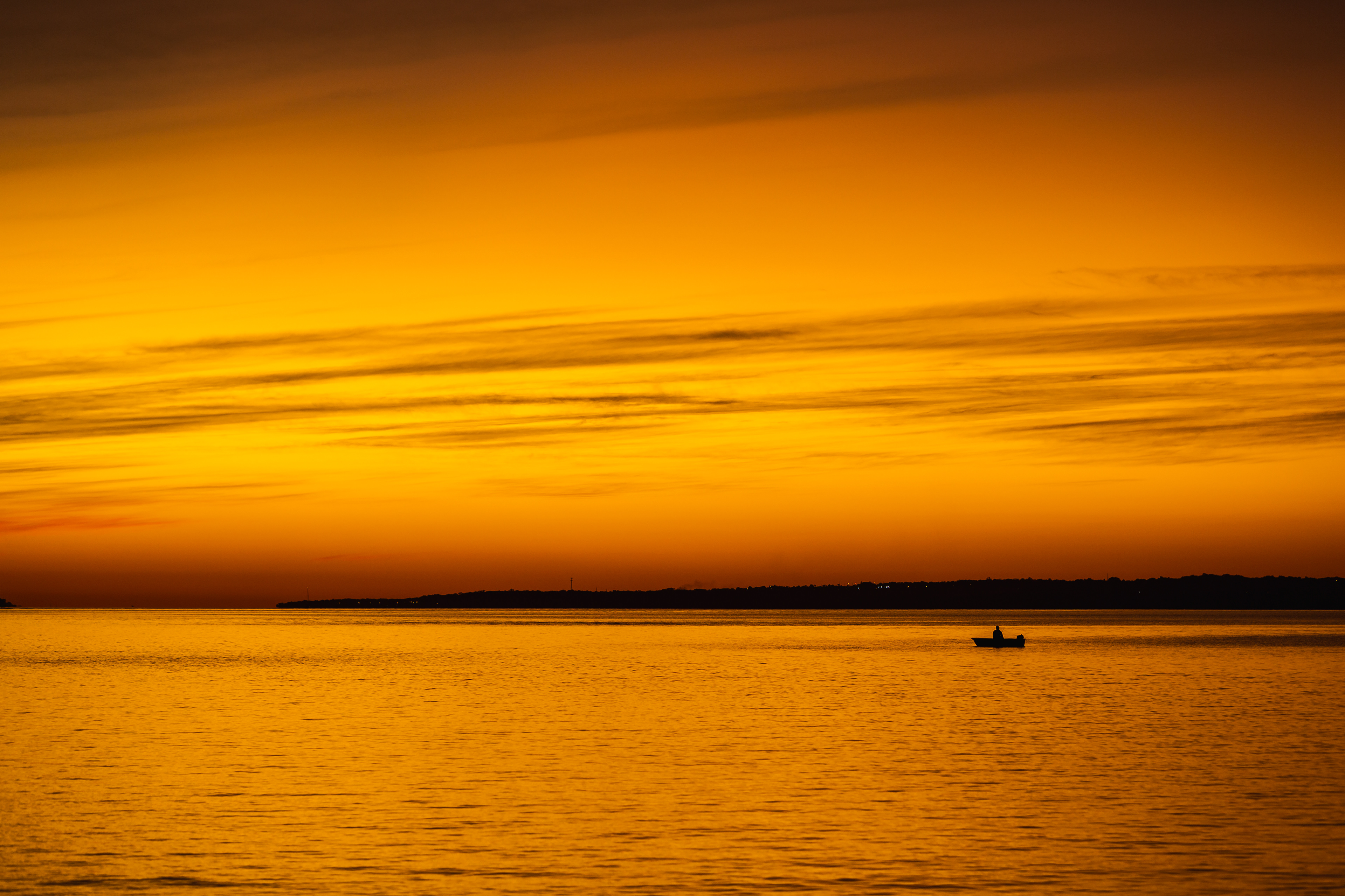 Atardecer sobre el Río Paraná