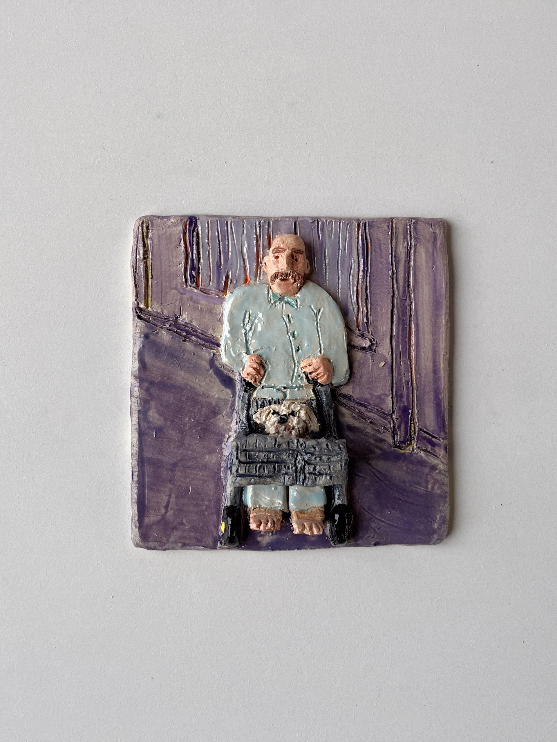 De Wandelaar, 17 x 4 x 18 cm, glazed ceramic