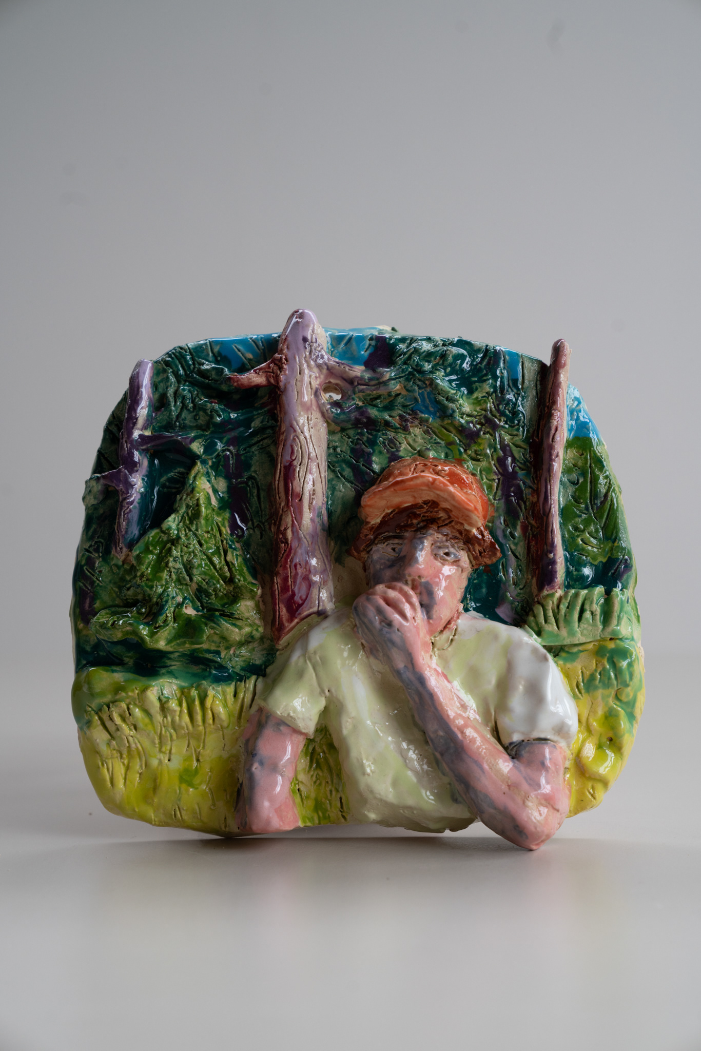 Pic-Nic, glazed ceramic, 17 x 5 x 15 cm, 2023