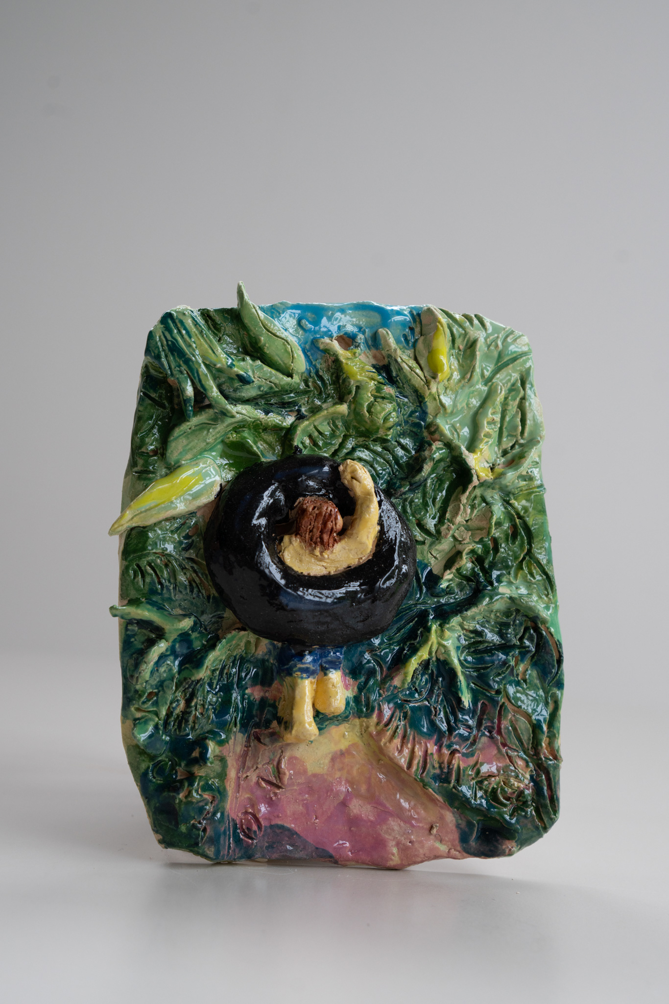 Ready To Float, glazed ceramic, 14 x 4 x 19 cm, 2023
