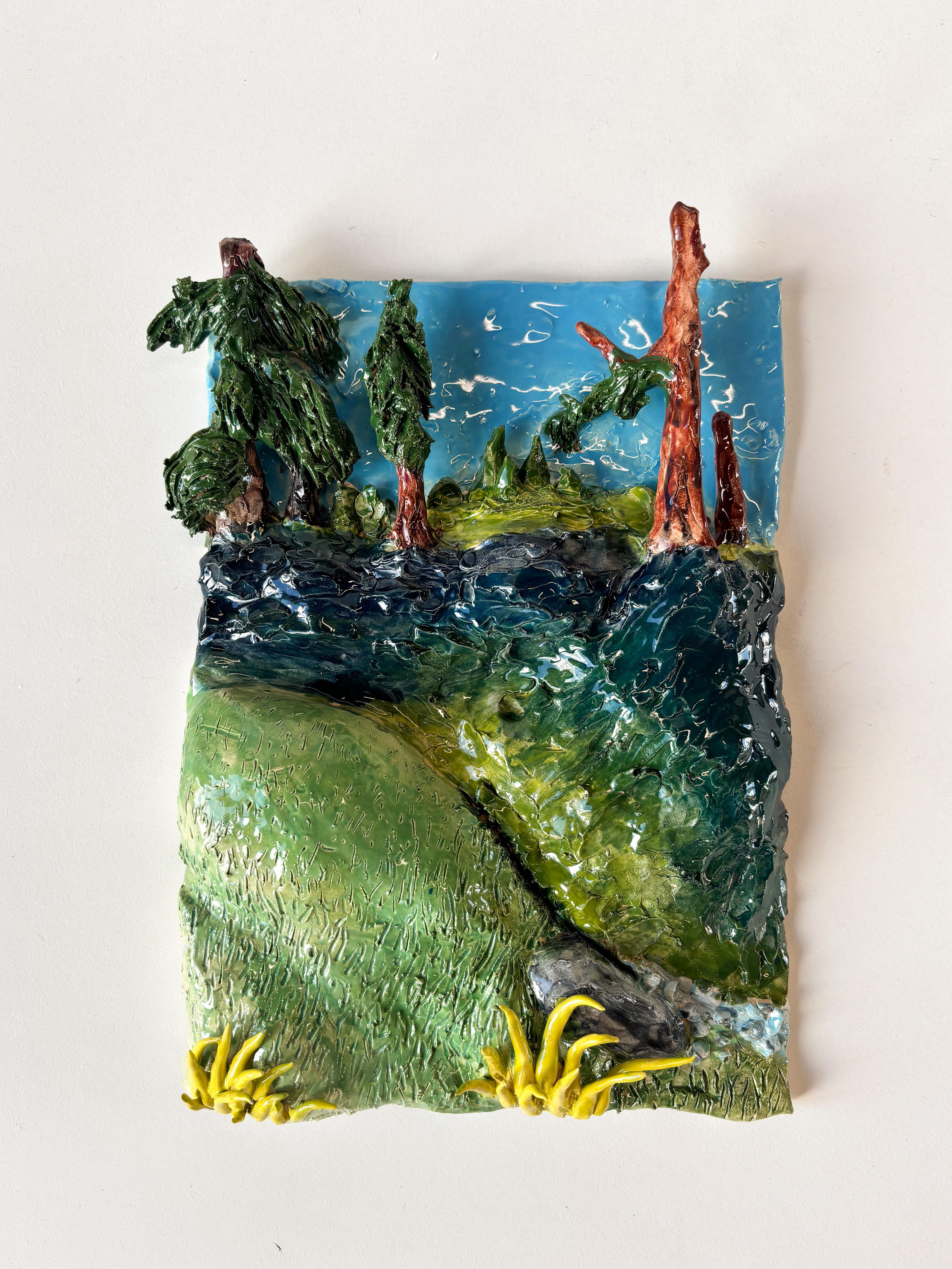 Bos in Zwitserland, glazed ceramic, 27 x 6 x 37 cm