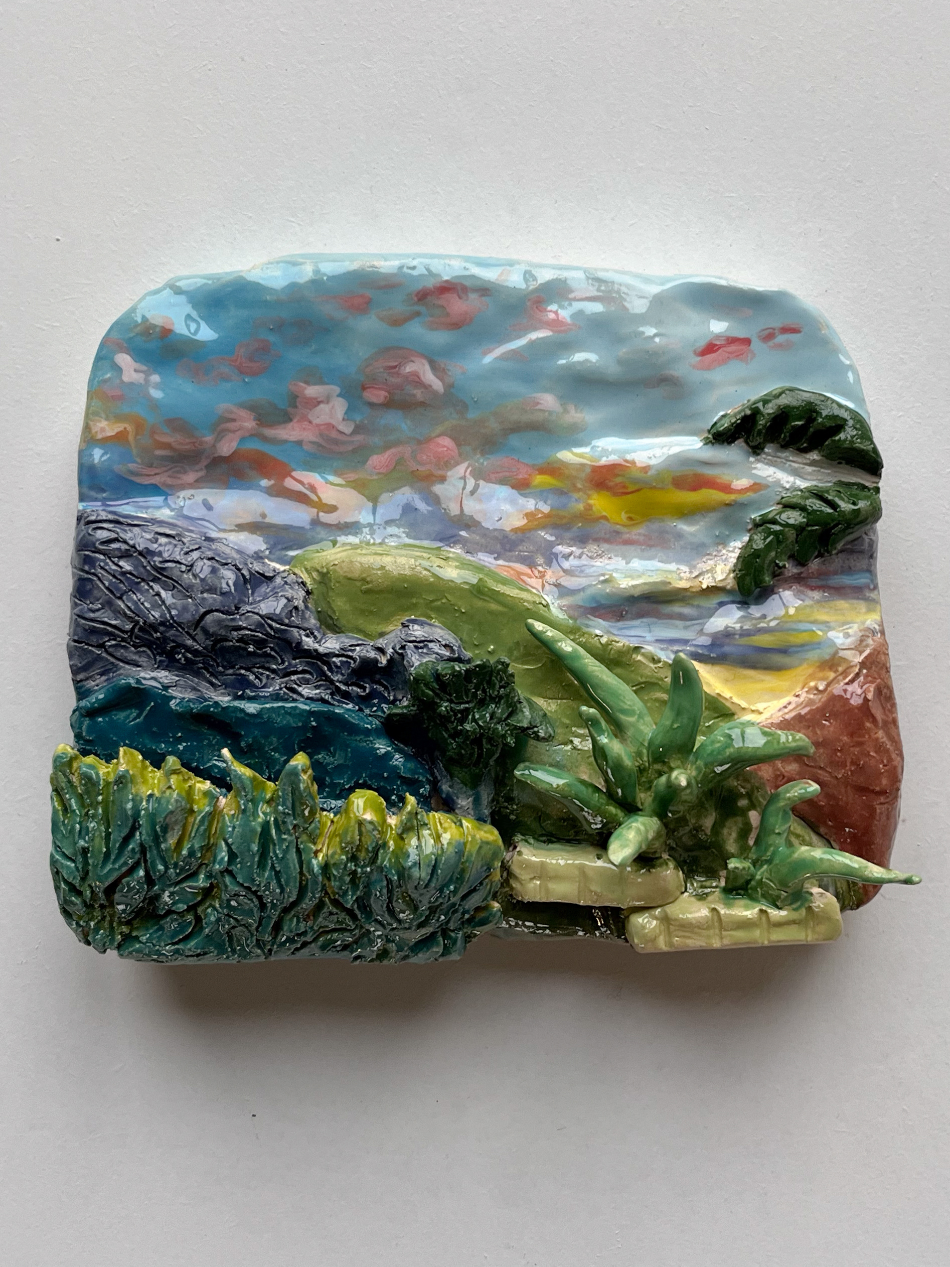 Antas, 18 x 6 x 16 cm, glazed ceramic