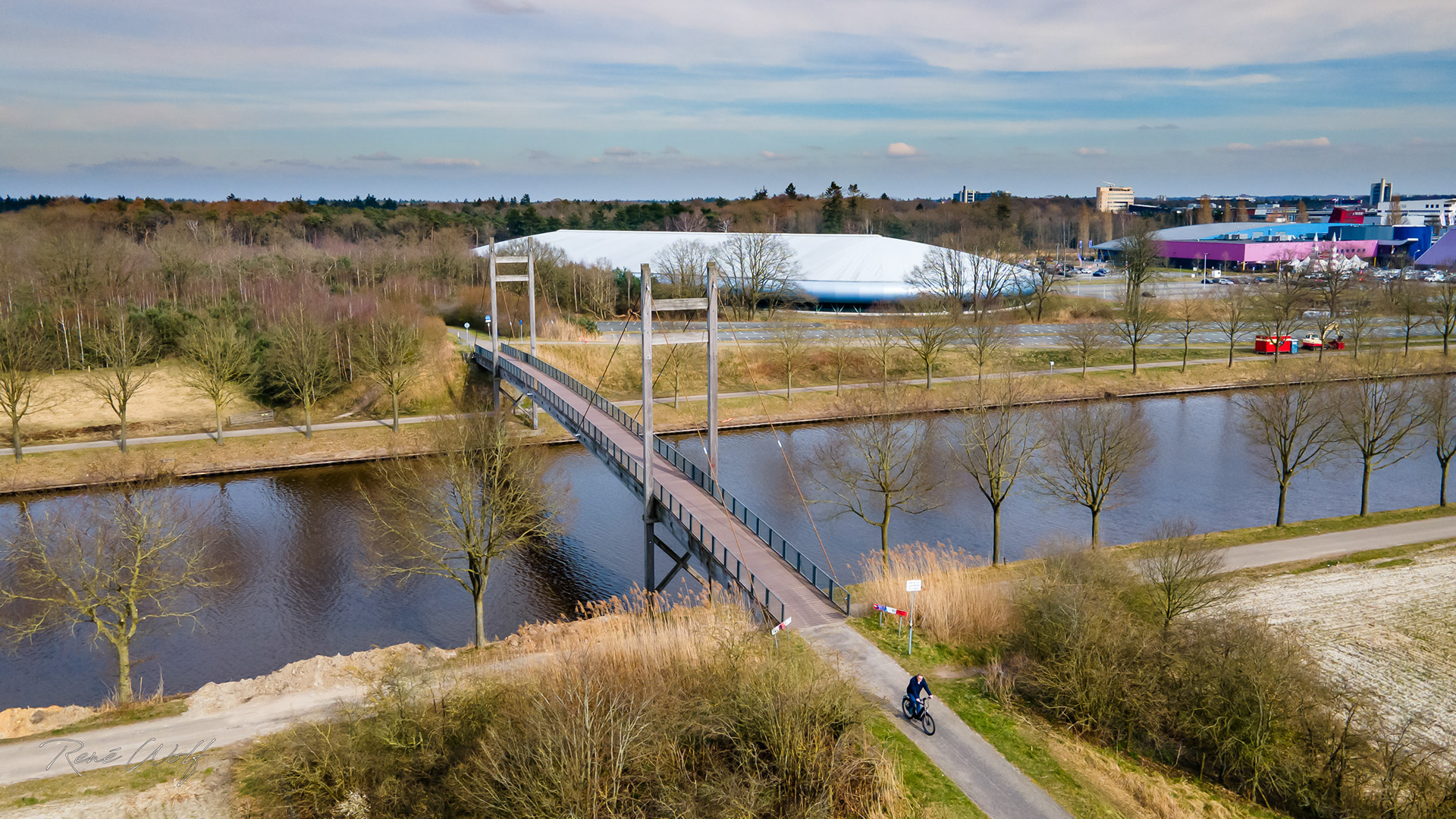 Enschede (Fietsbrug en ijsbaan)