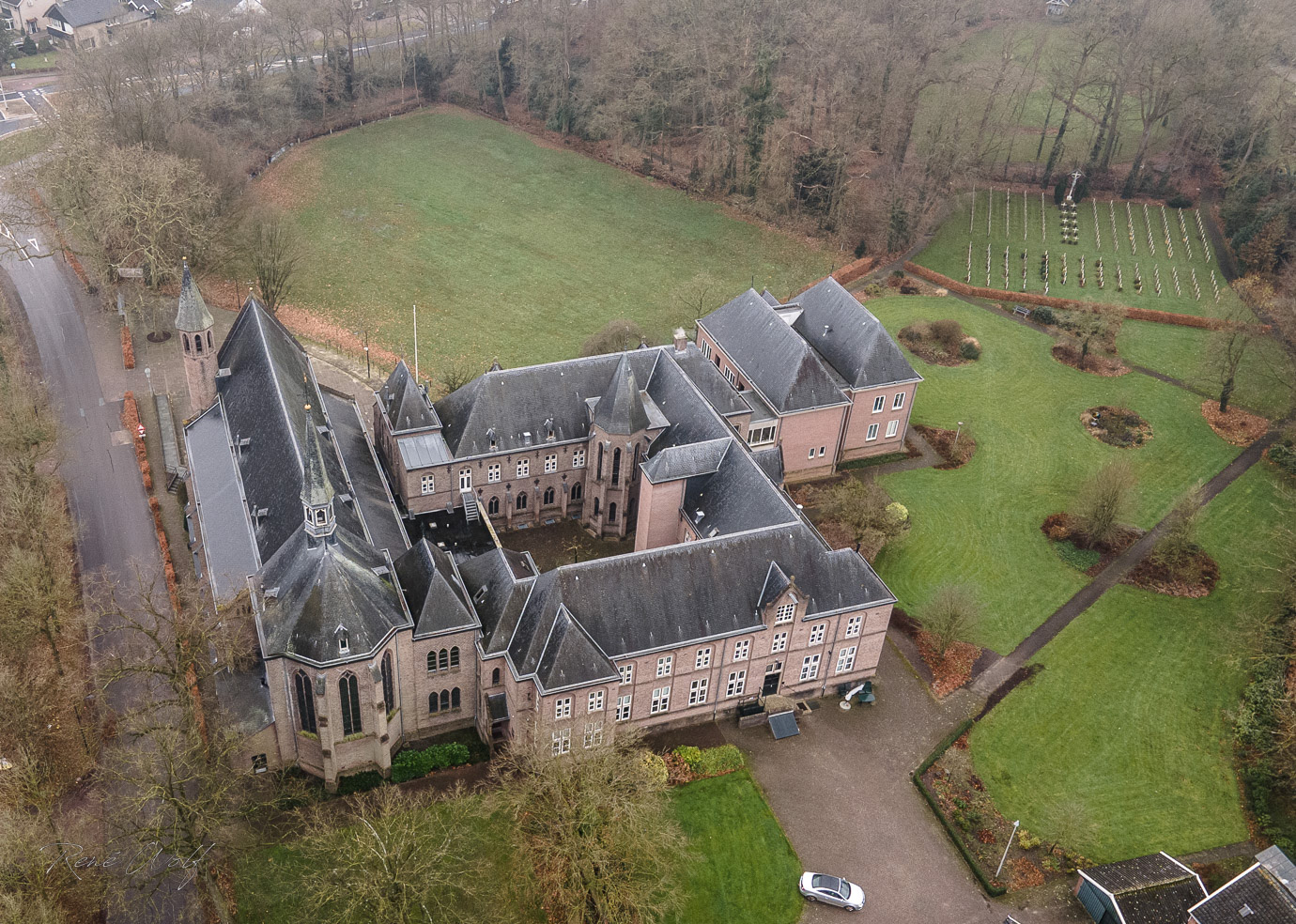 Karmelietenklooster - Zenderen