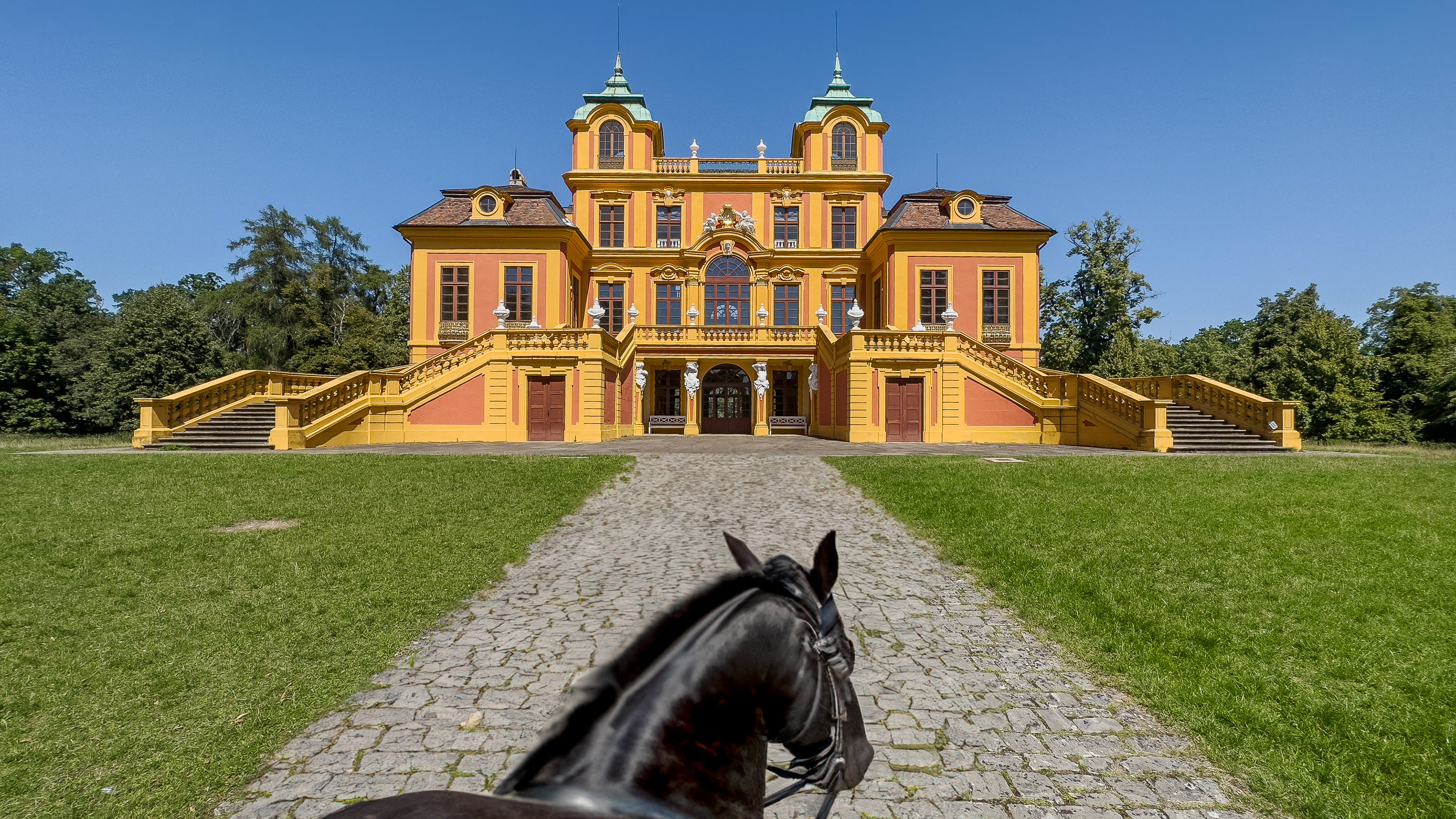 Visite du duc au château de Favorite ...