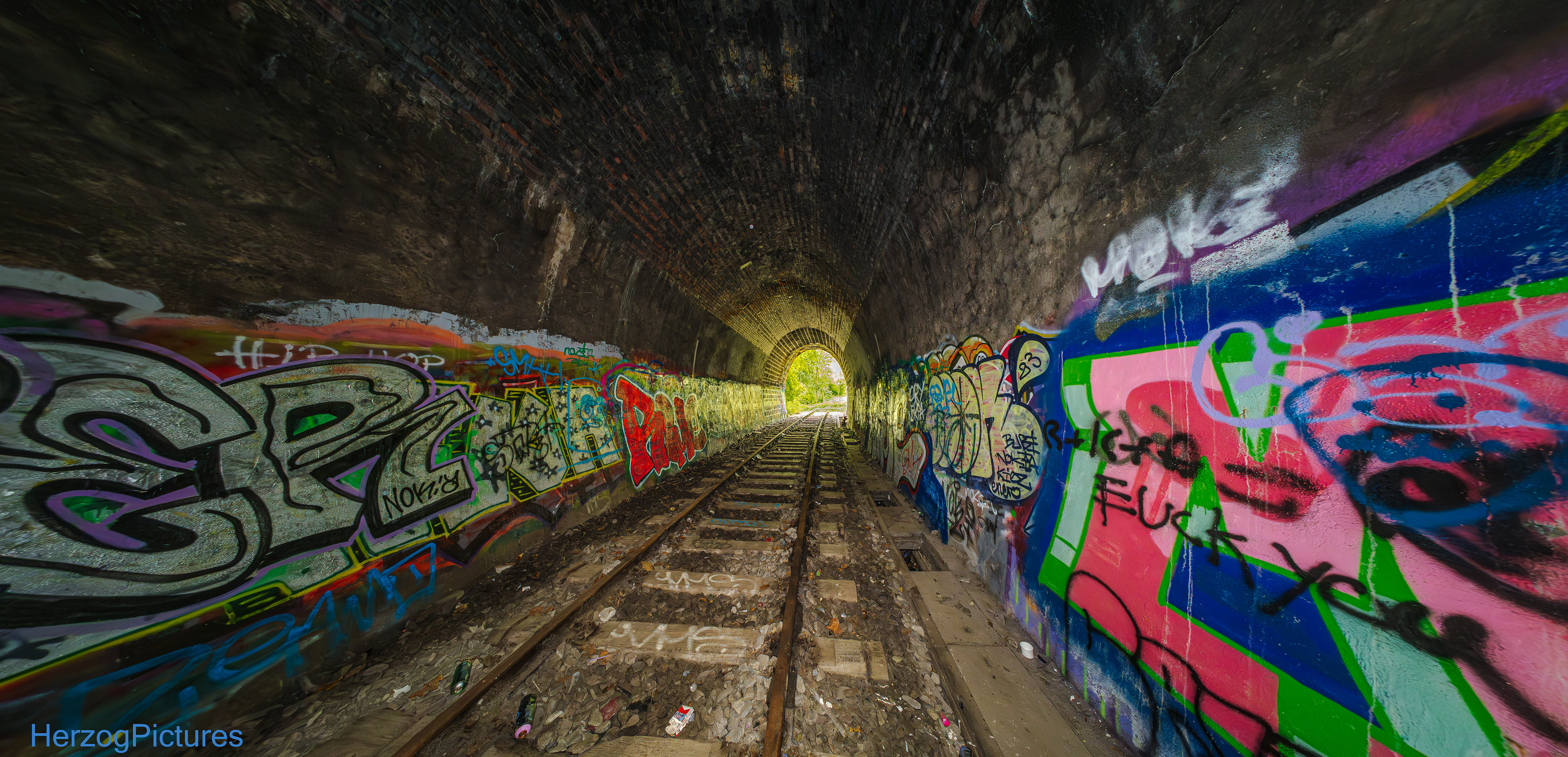 zurück zum Eingang