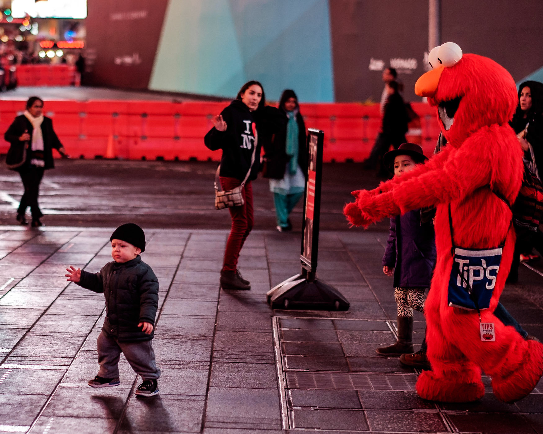 Elmo Attacks