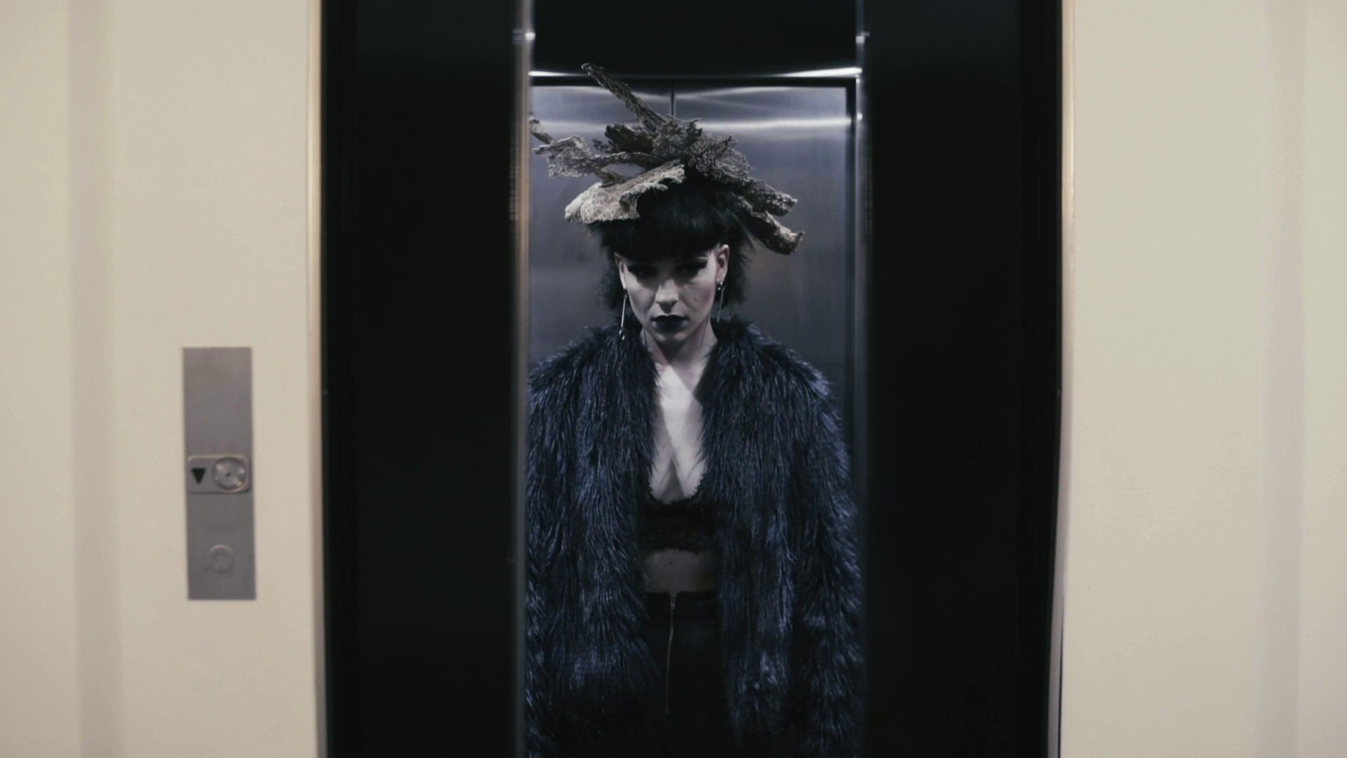 Vulgary - The Runway, 2019