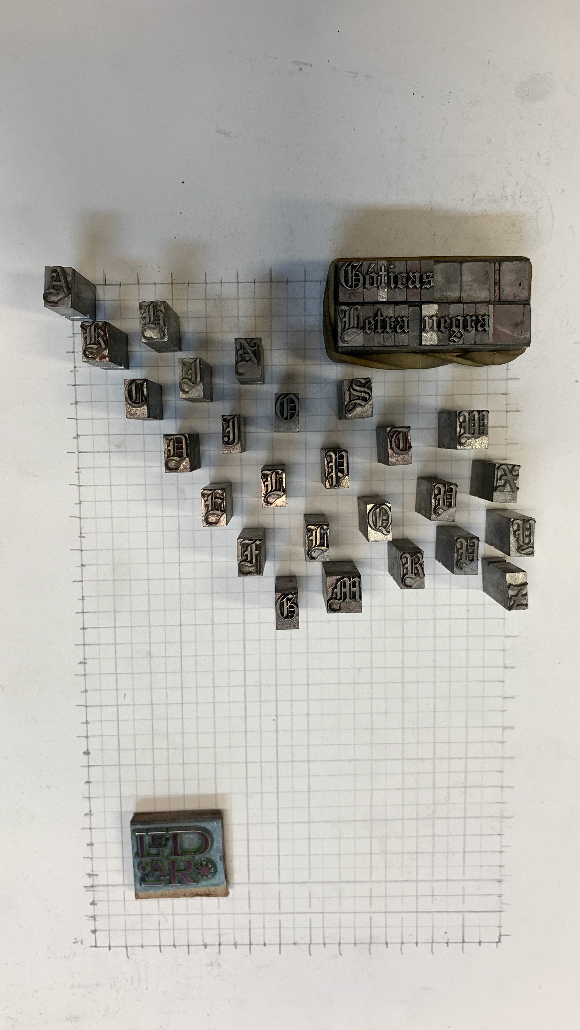 Muestra del opúsculo "Góticas"