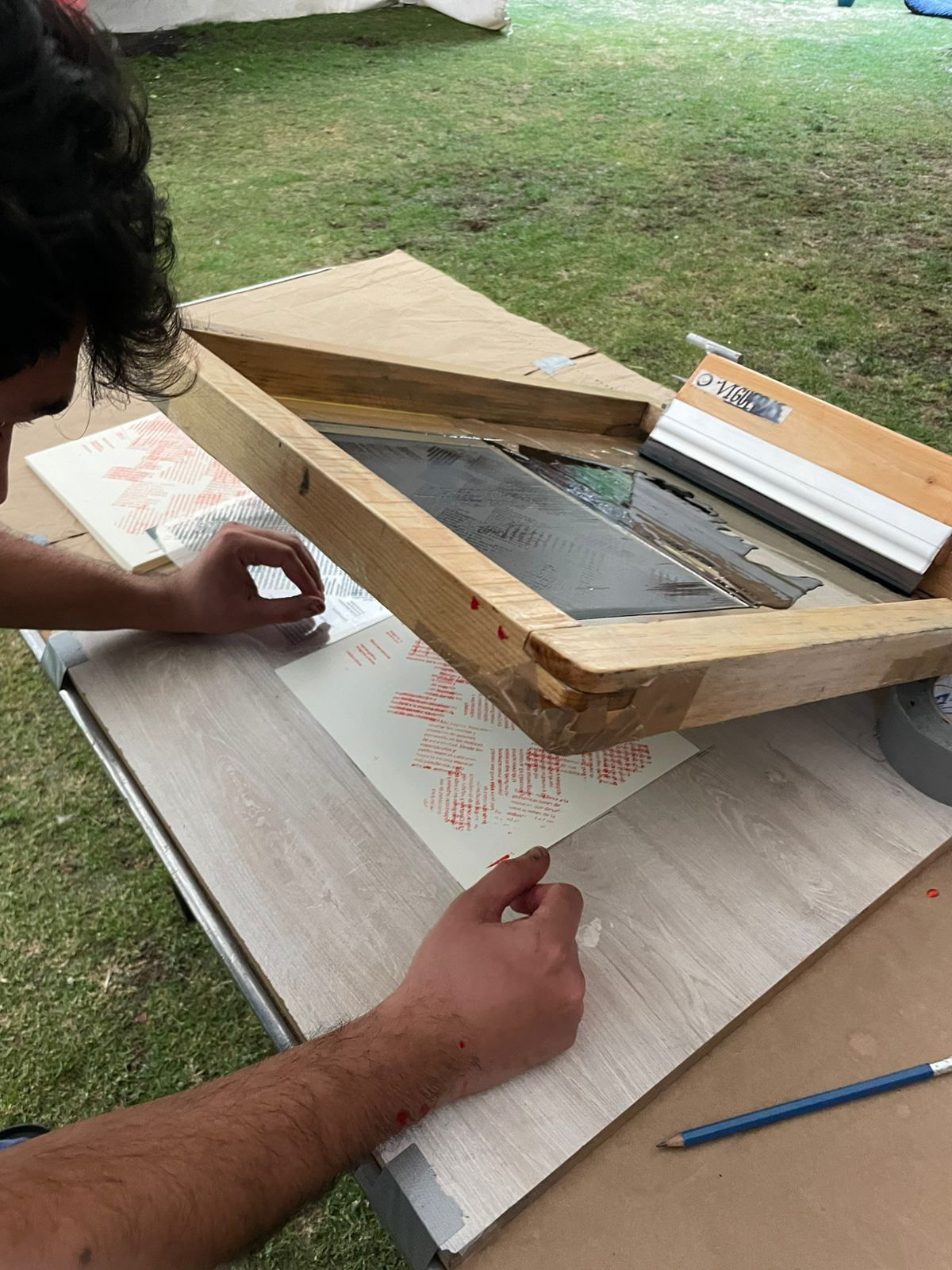 Proceso de impresión en serigrafía