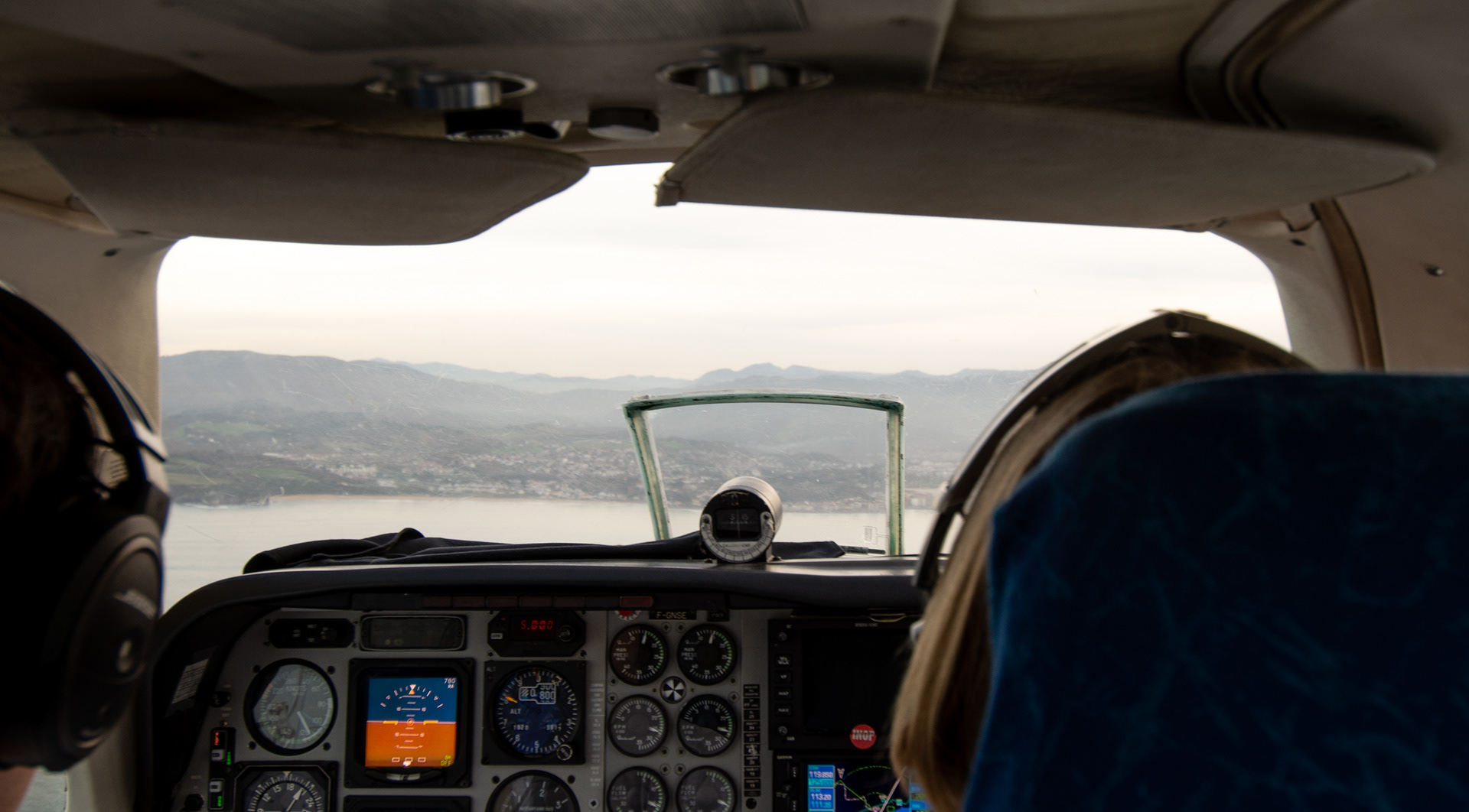 Final approach into San Sebastian