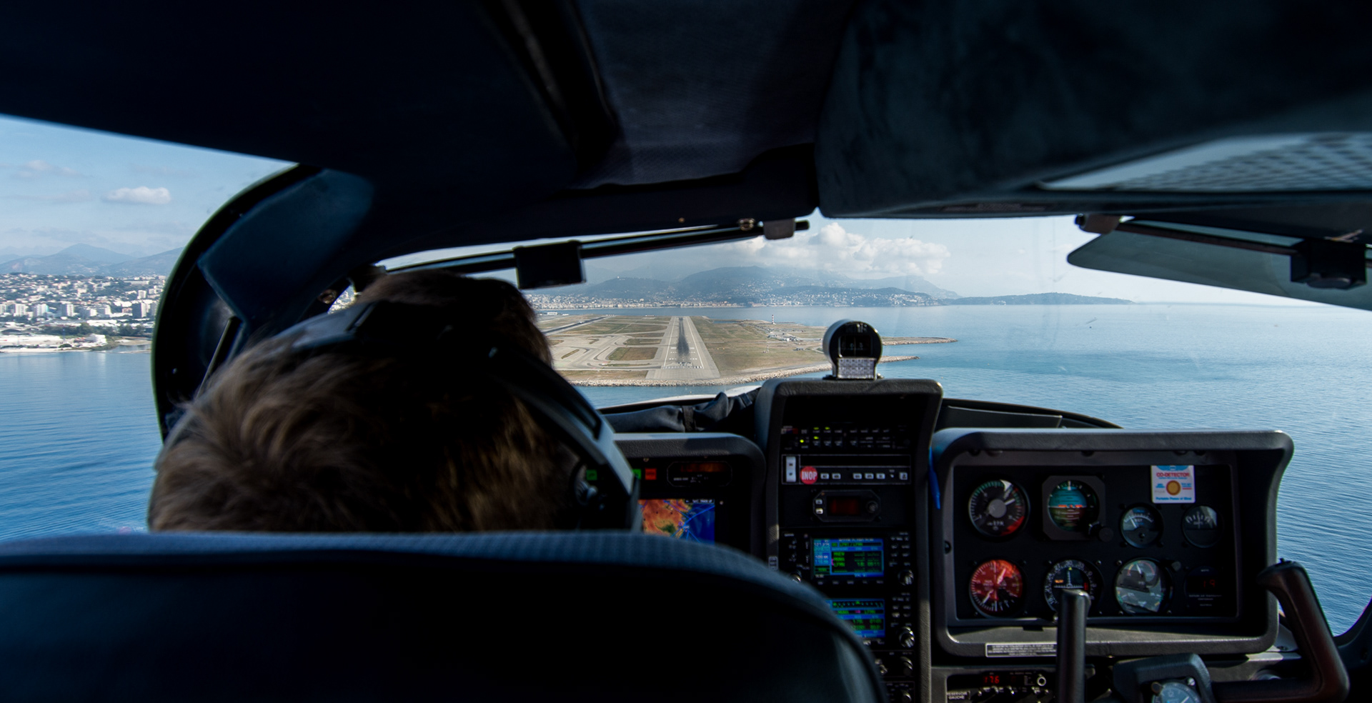 Final runway 04R in Nice