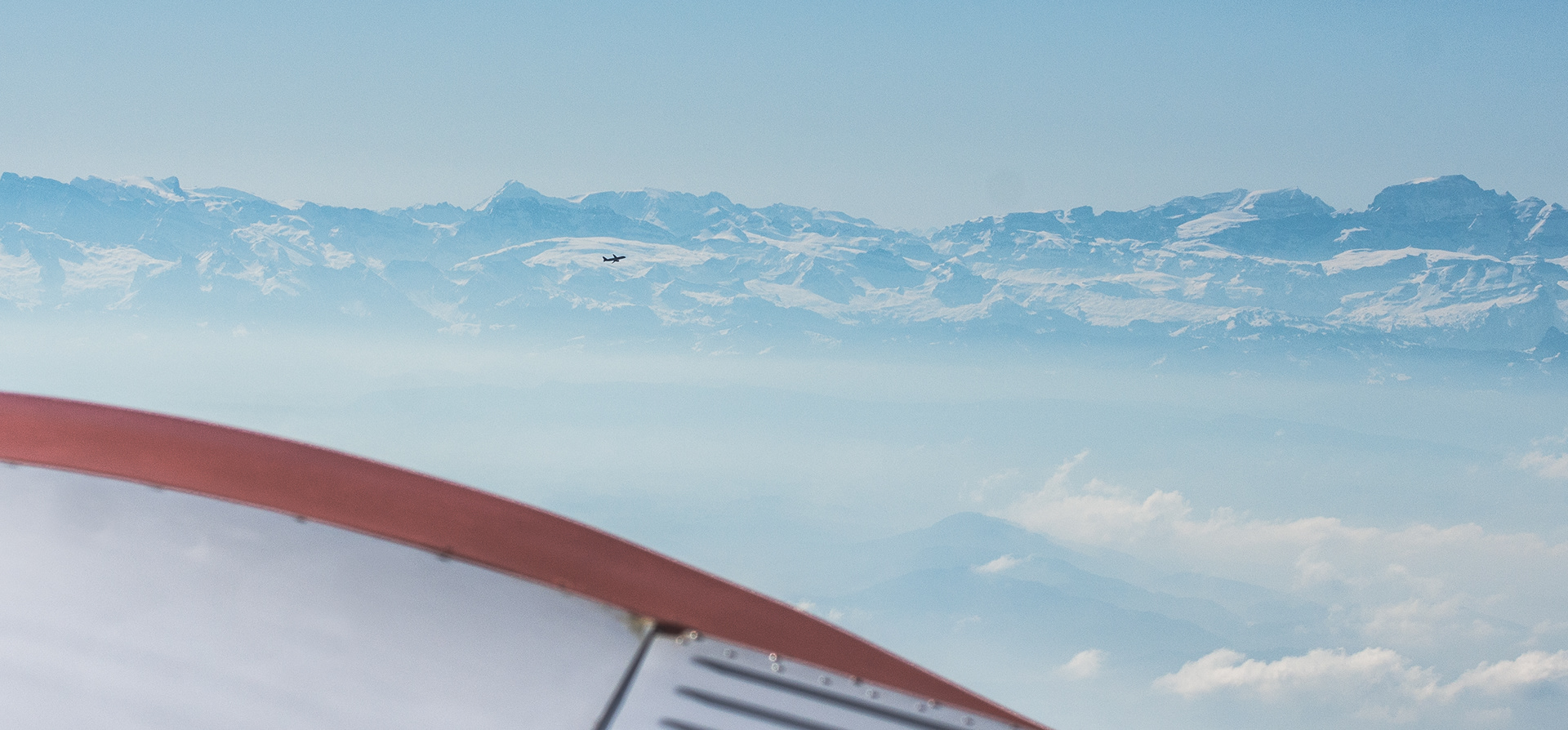 An airliner departing from Zurich