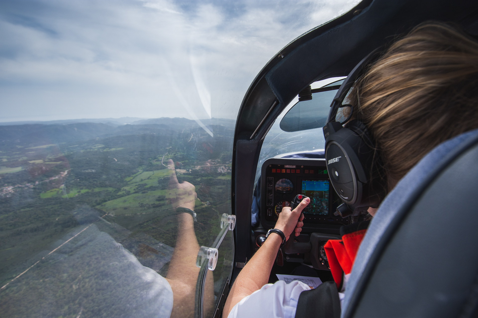Final approach in Figari