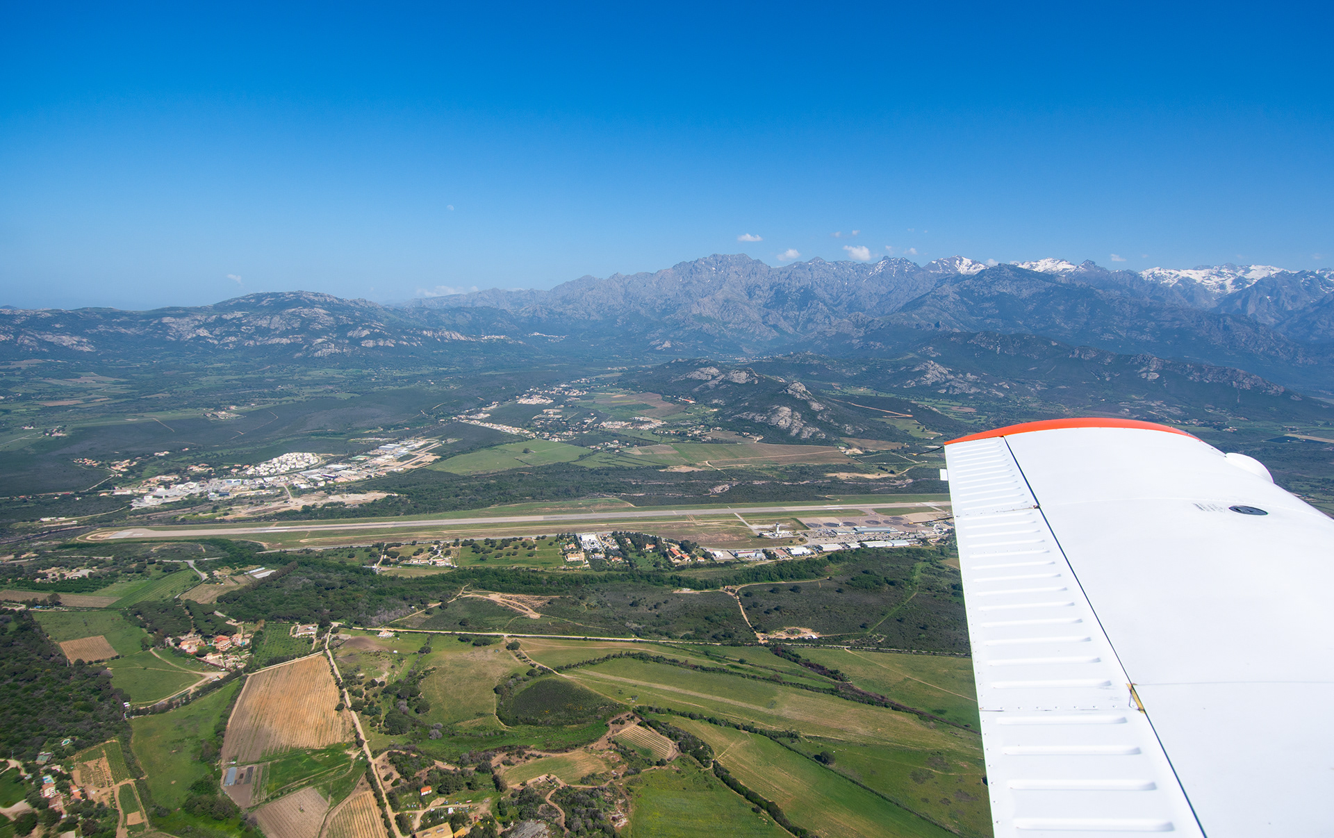 Left hand circling to Calvi