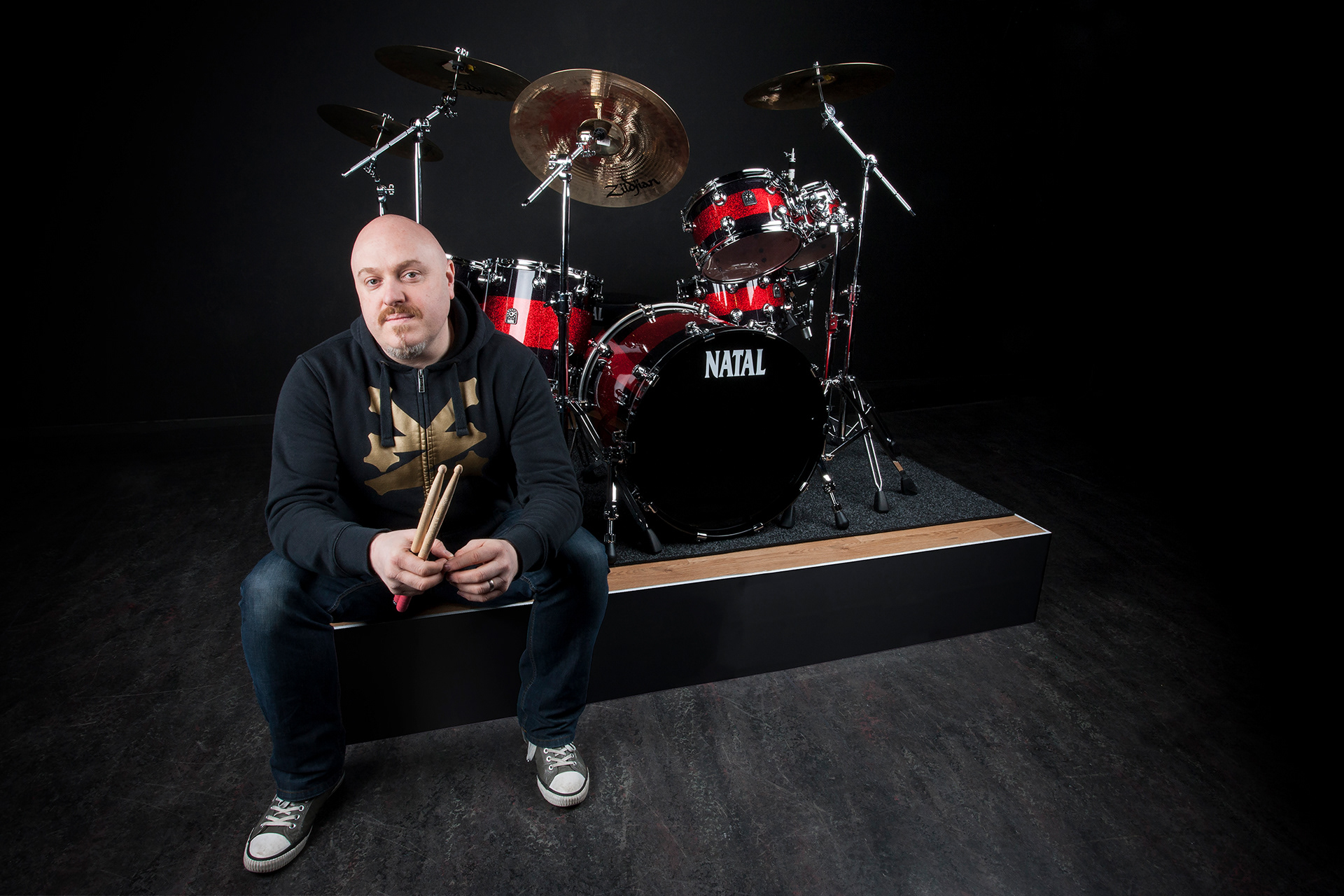 Steve Barney — Session Drummer with Annie Lennox, Anastacia, Sugababes, The Wanted
