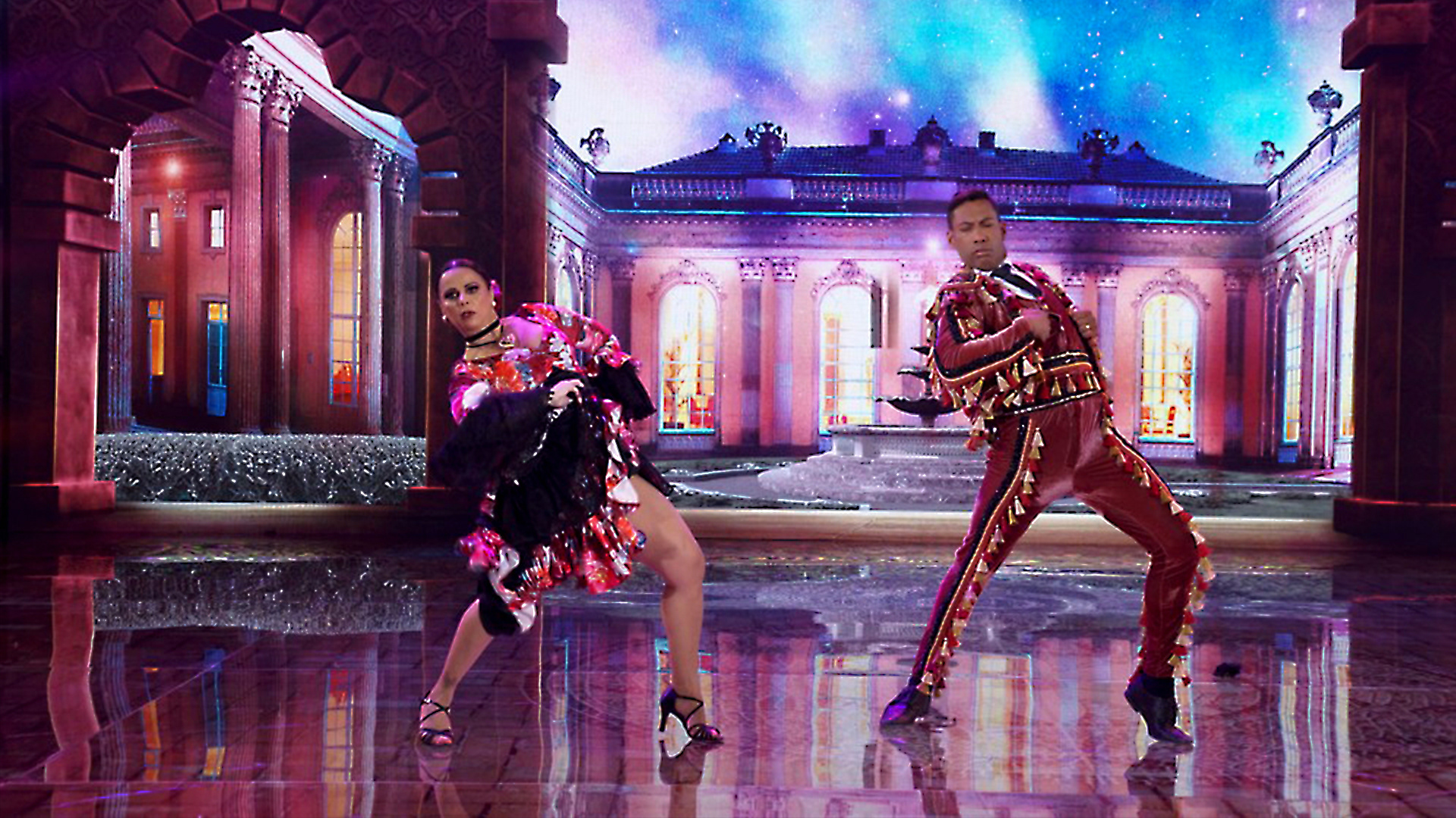 Viviane Araújo e Rodrigo Oliveira  dançam Paso Doble no Super Dança dos Famosos 2021