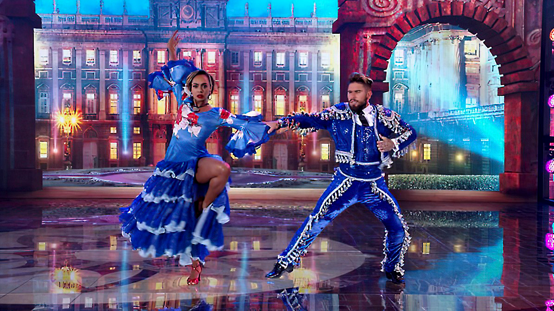 Dandara Mariana e Diego Maia  dançam Paso Doble no Super Dança dos Famosos 2021