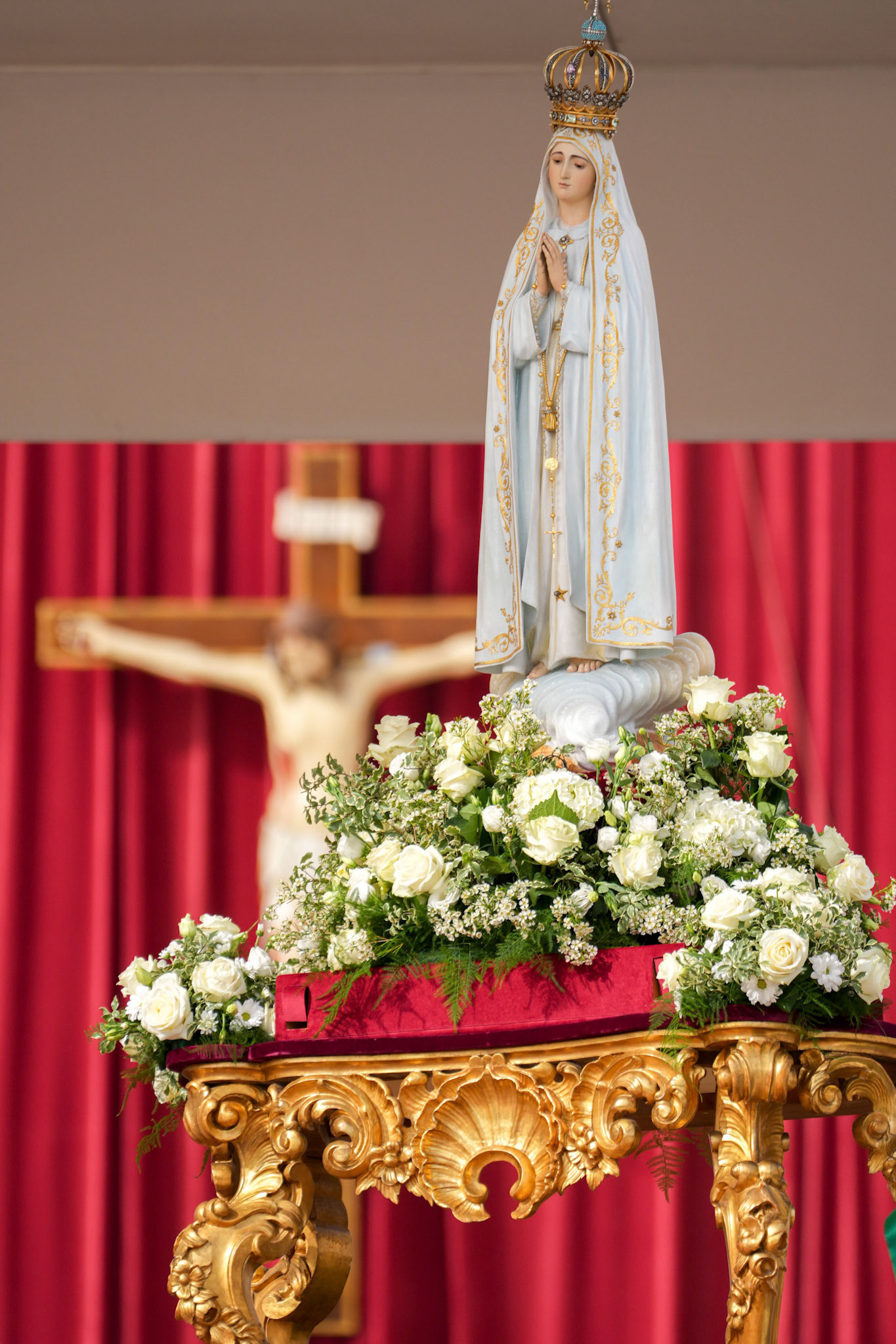 The original statue of Our Lady of Fatima is displayed during Pope Leo XIV’s celebration of Mass as part of the Jubilee of Marian Spirituality in St. Peter’s Square at the Vatican Oct. 12, 2025. (CNS photo/Lola Gomez)