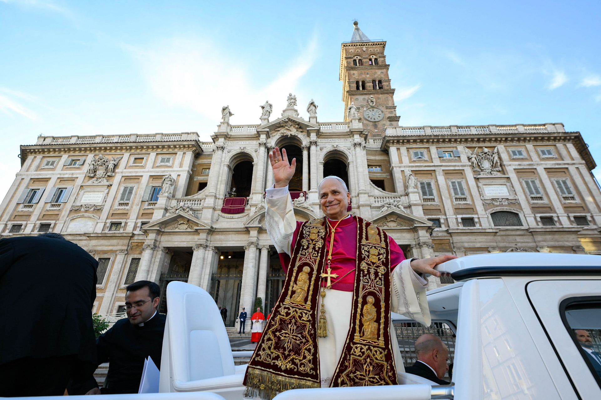 Pope Leo XIV visits the Basilica of St. Mary Major in Rome, May 25, 2025. (CNS photo/Vatican Media)