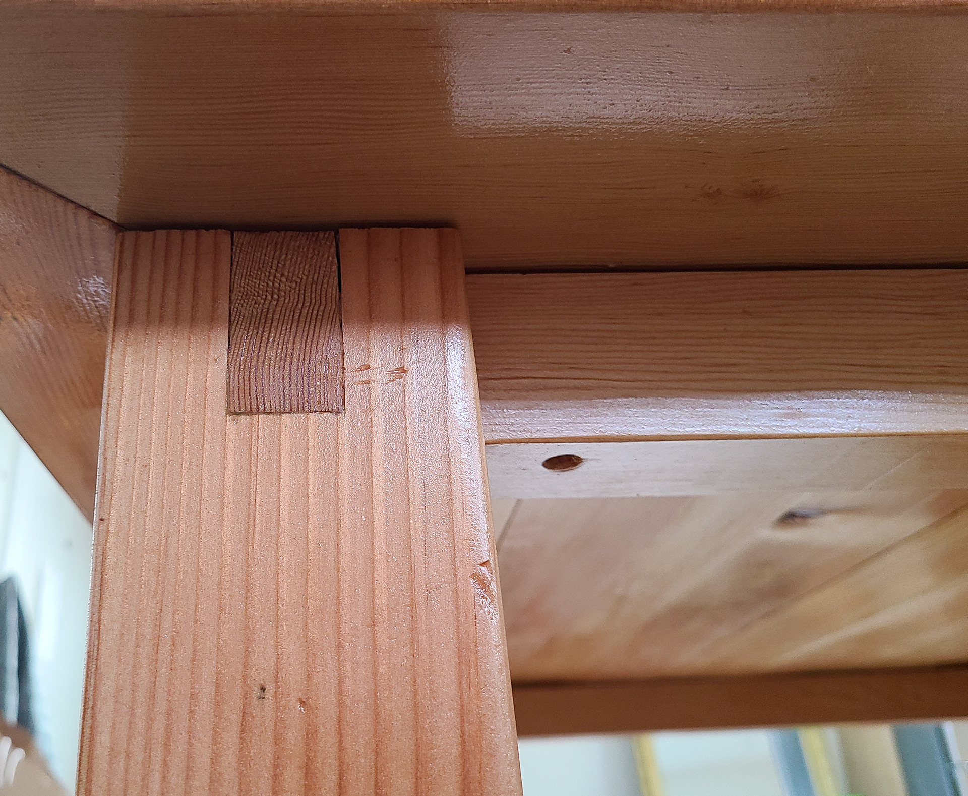 Detail on castle joint