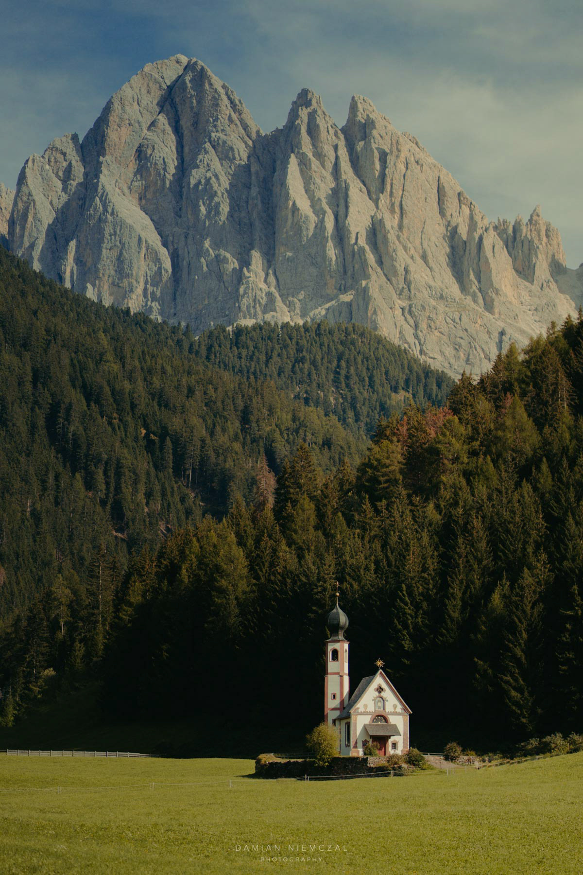 la legende du roi .  |  „jadis j'ai connu un chateau ici un chateau a cent tours. un jour j'ai vu des chevaux dans les plaines d'alentour” - S. Wyspiański