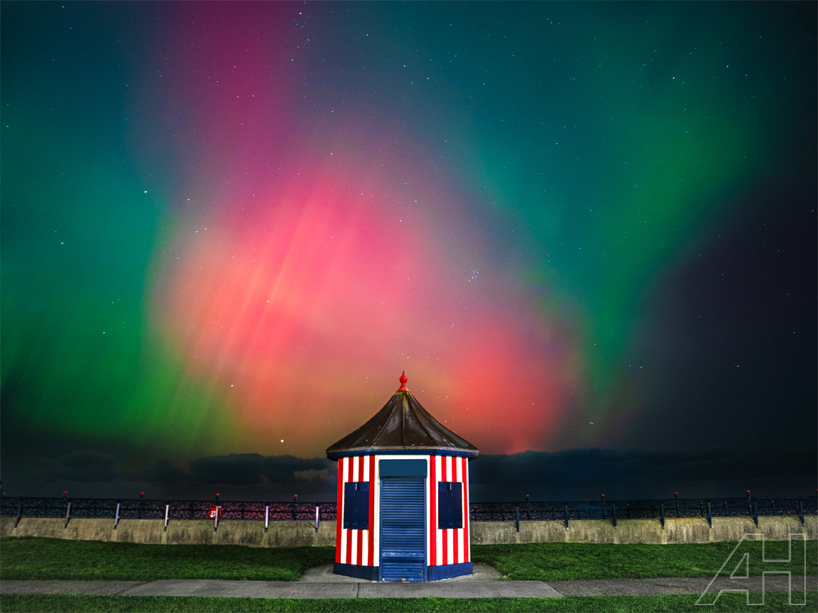 Bray Kiosk Aurora October 2024 (Landscape)