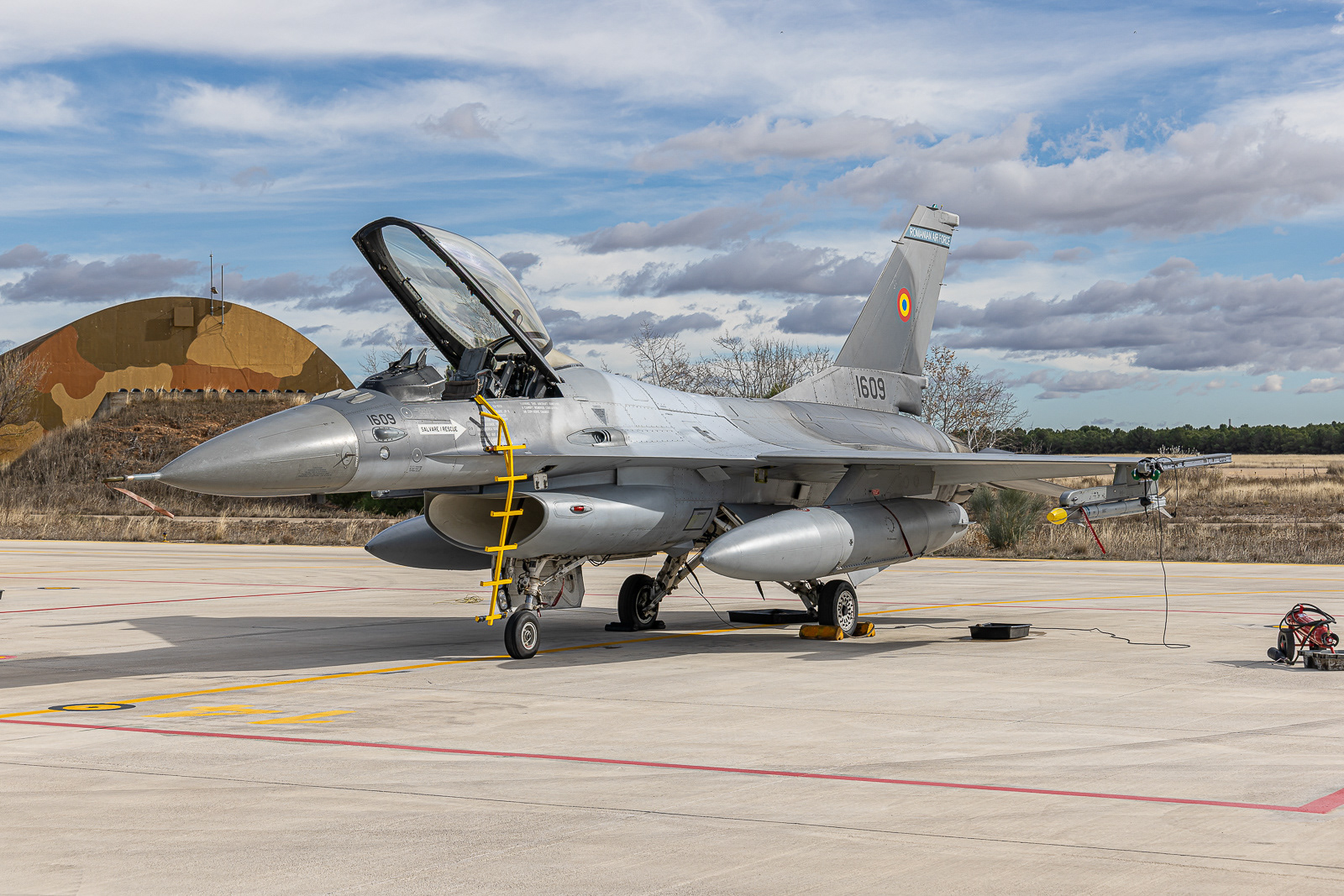 F-16A Fighting Falcon / 1609