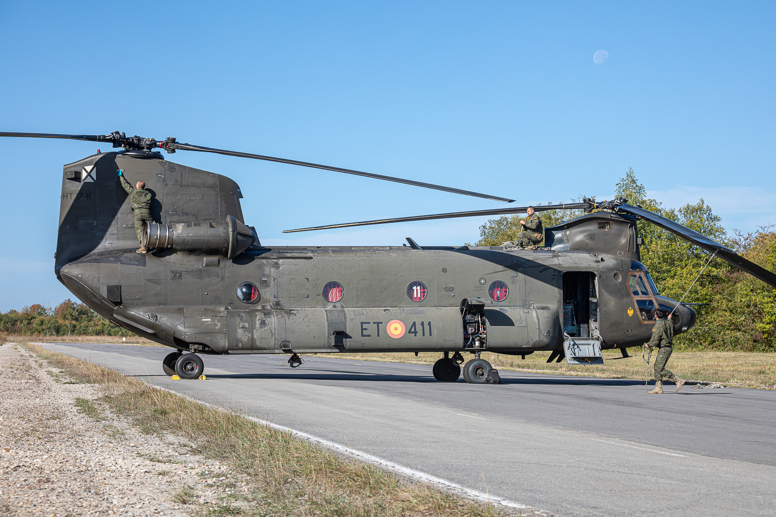 CH-47D Chinook / HT.17-11 / ET-411