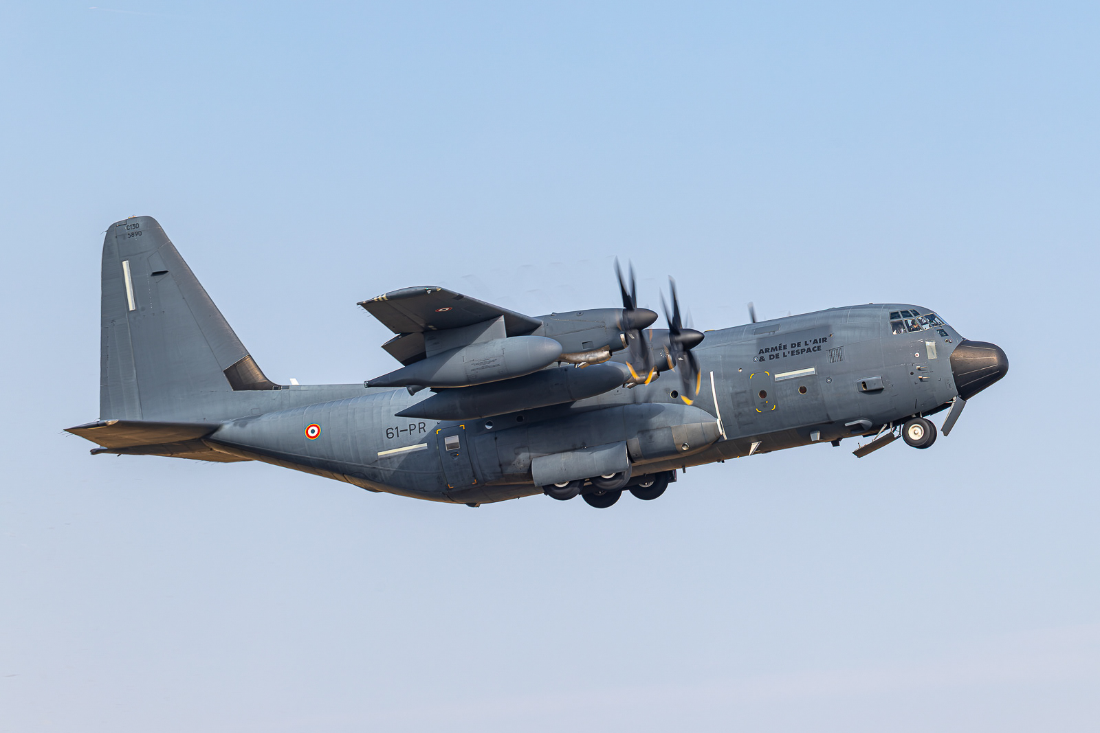 C-130J Hercules / 5890 / 61-PR