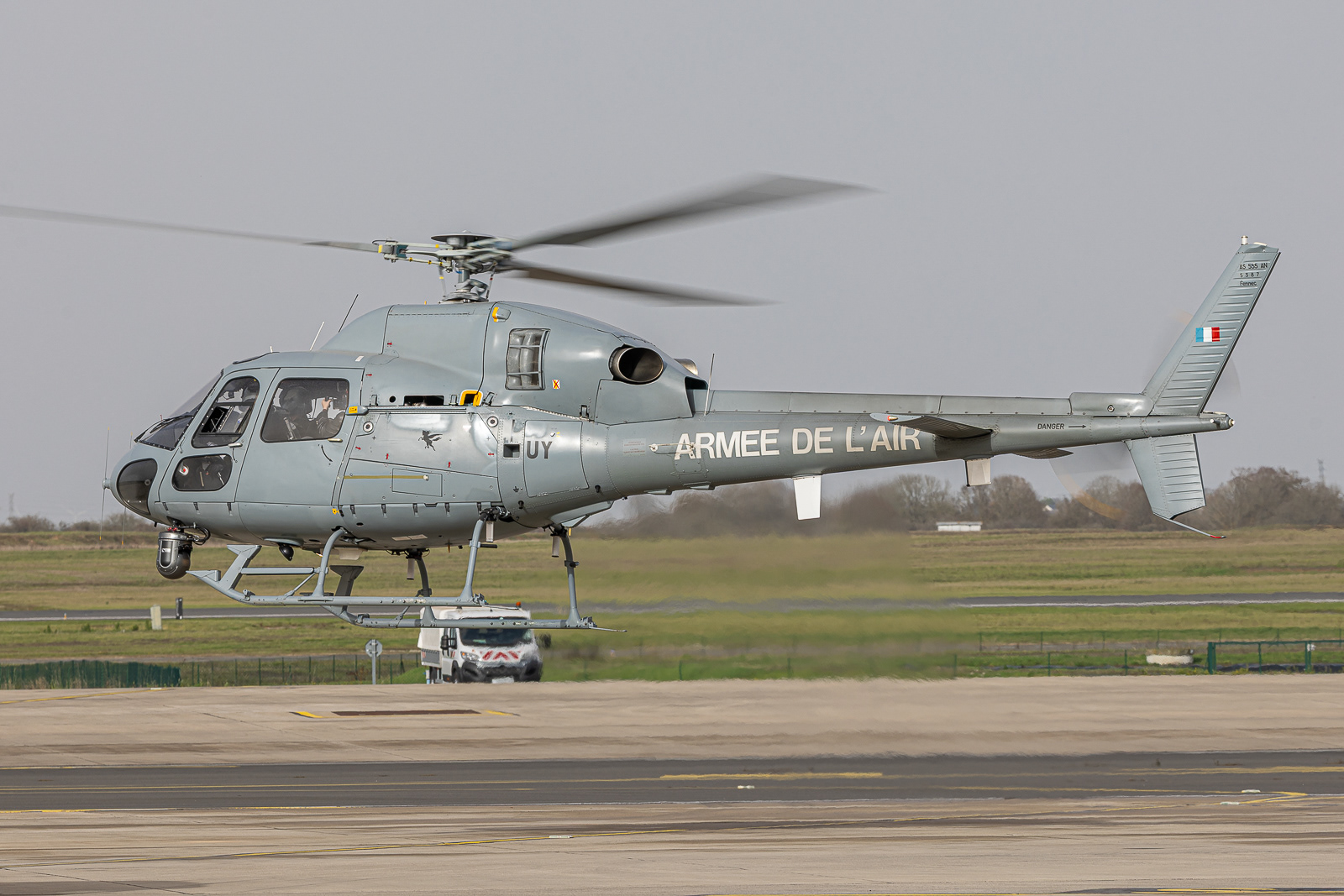 AS555AN Fennec / UY / 5387