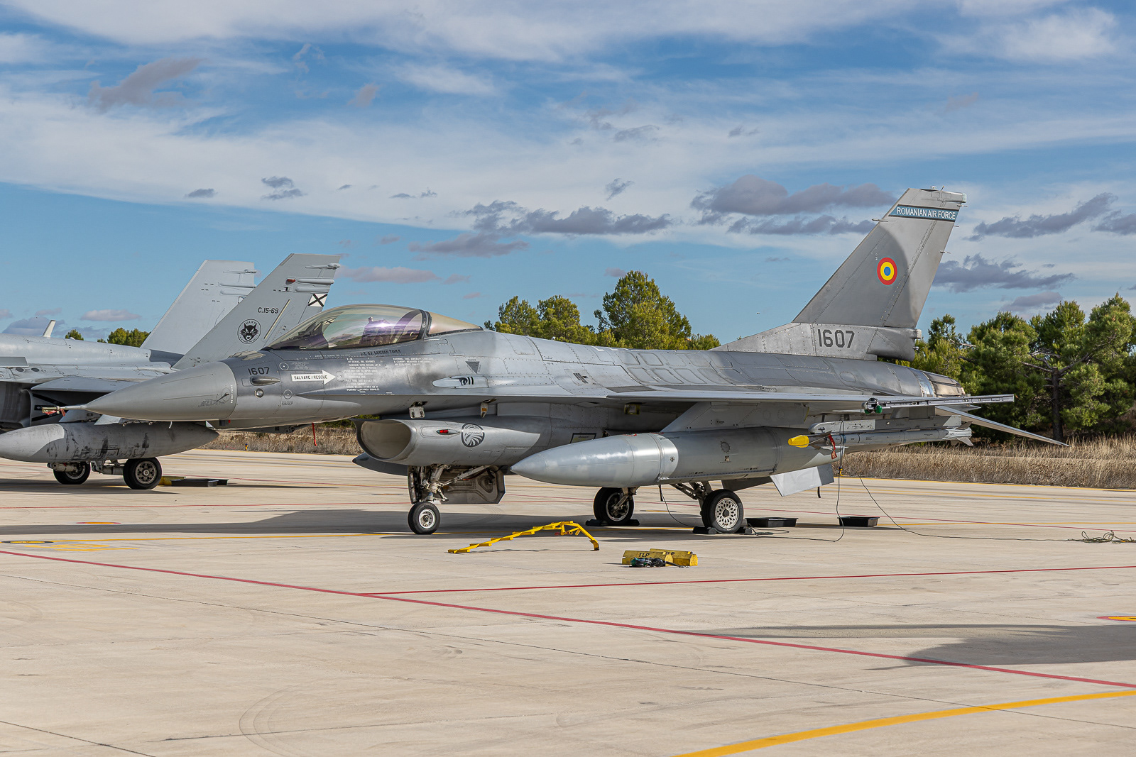 F-16A Fighting Falcon / 1607