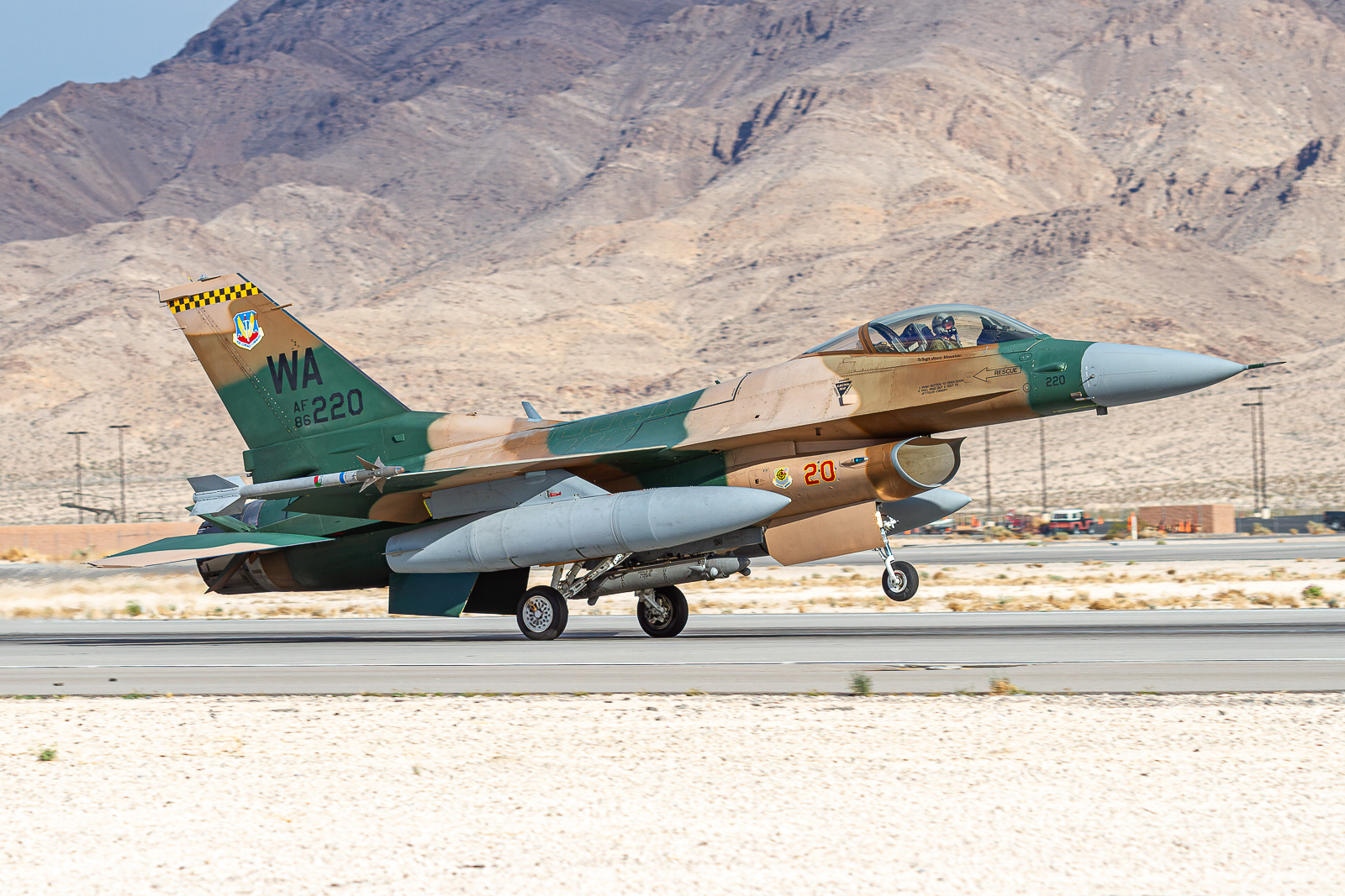 F-16C Fighting Falcon / 86-0220