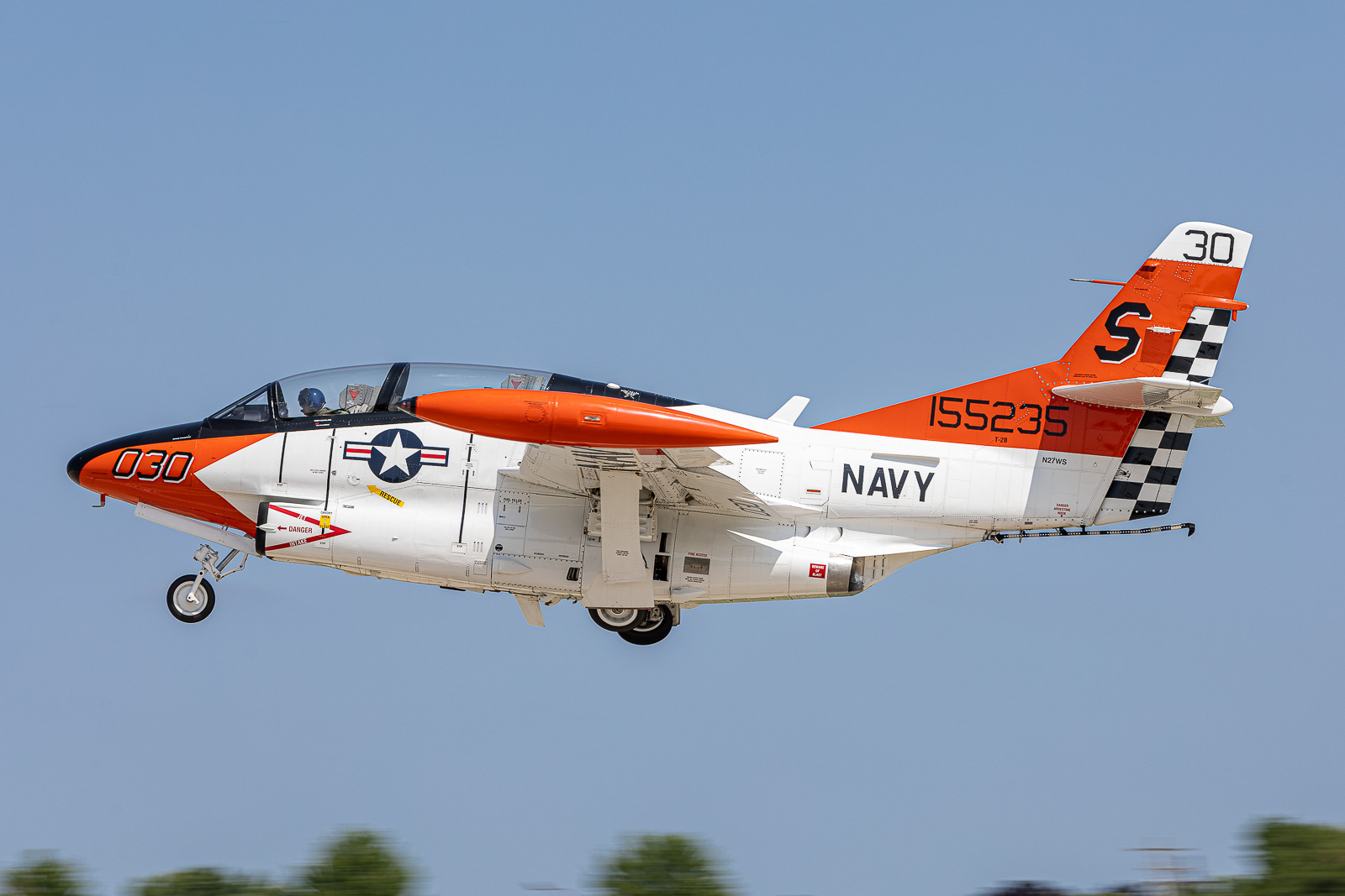 T-2C Buckeye / N27WS