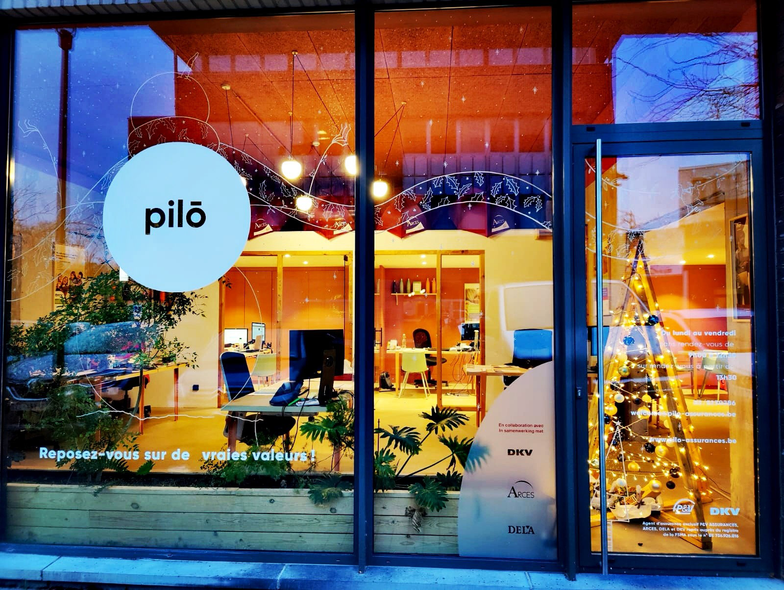 fresque de Noël chez Pilo assurance 2023
