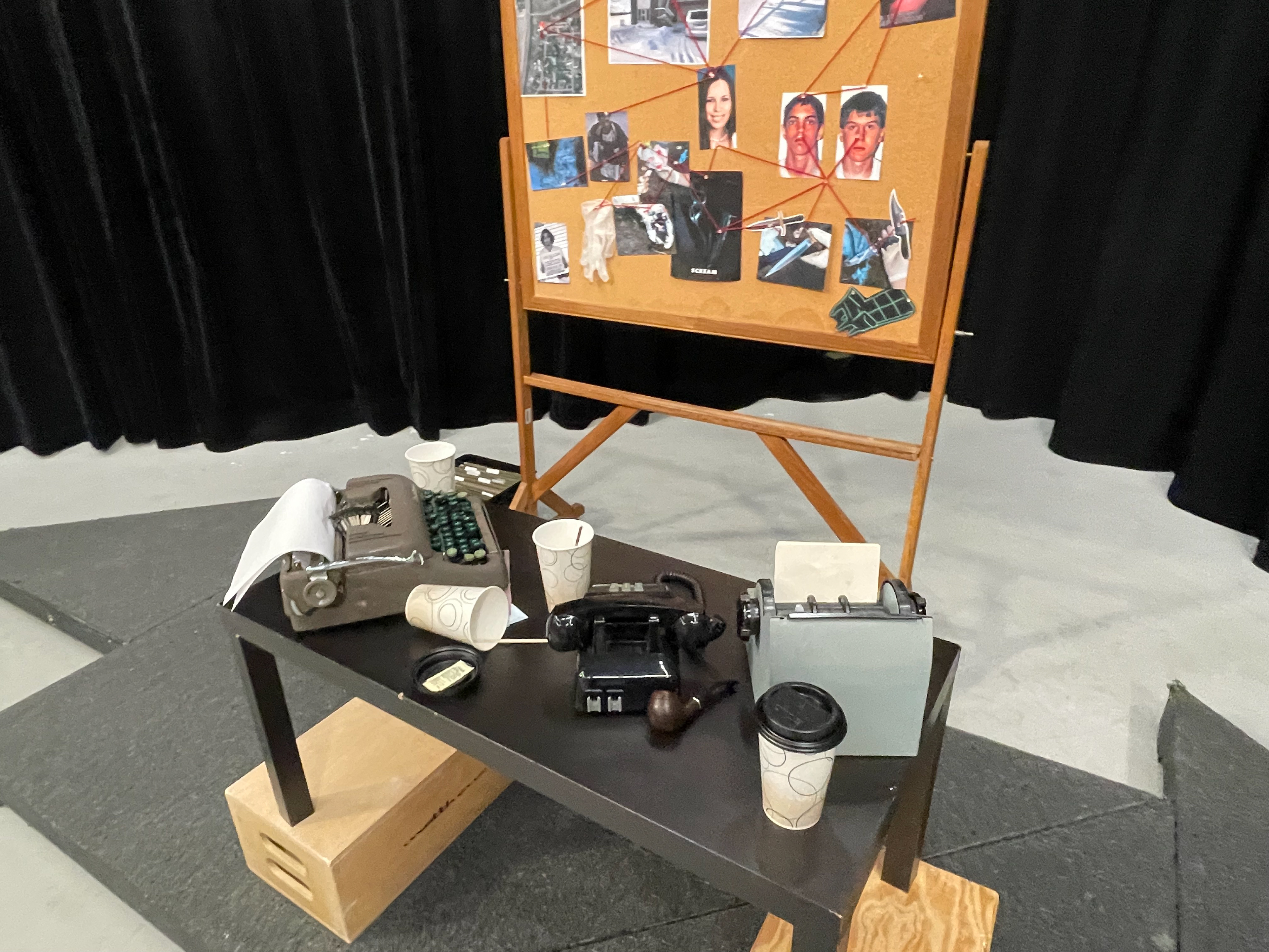 S1E1 detective set