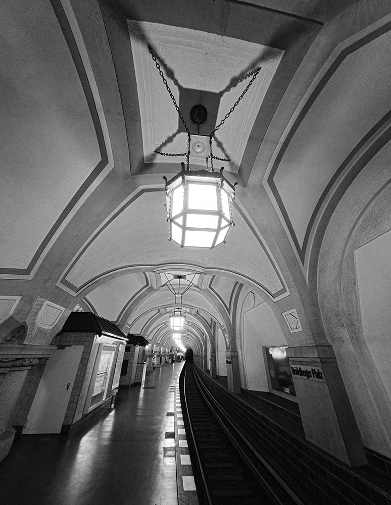 Black and white photograph of the interior of Heidelberger Platz - Berlin - Germany