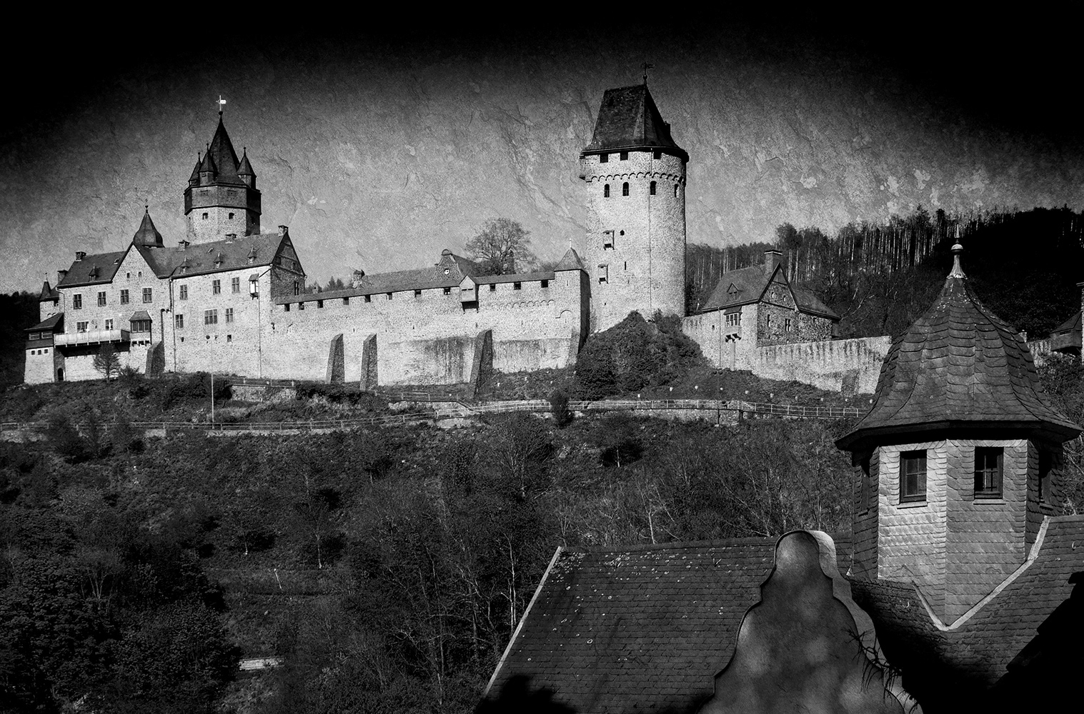 Black and white photograph of Burg Altena - Germany