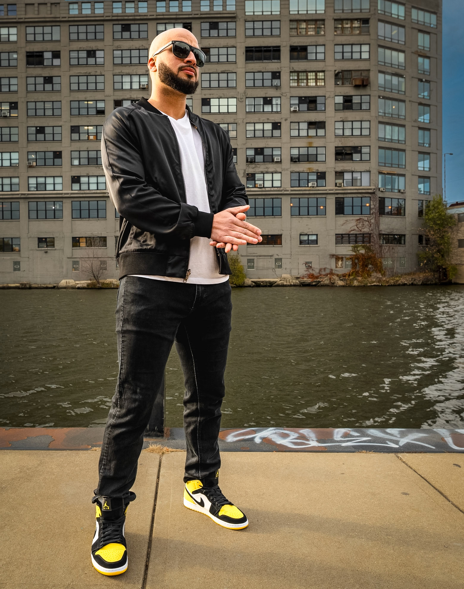 Personal branding for a DJ