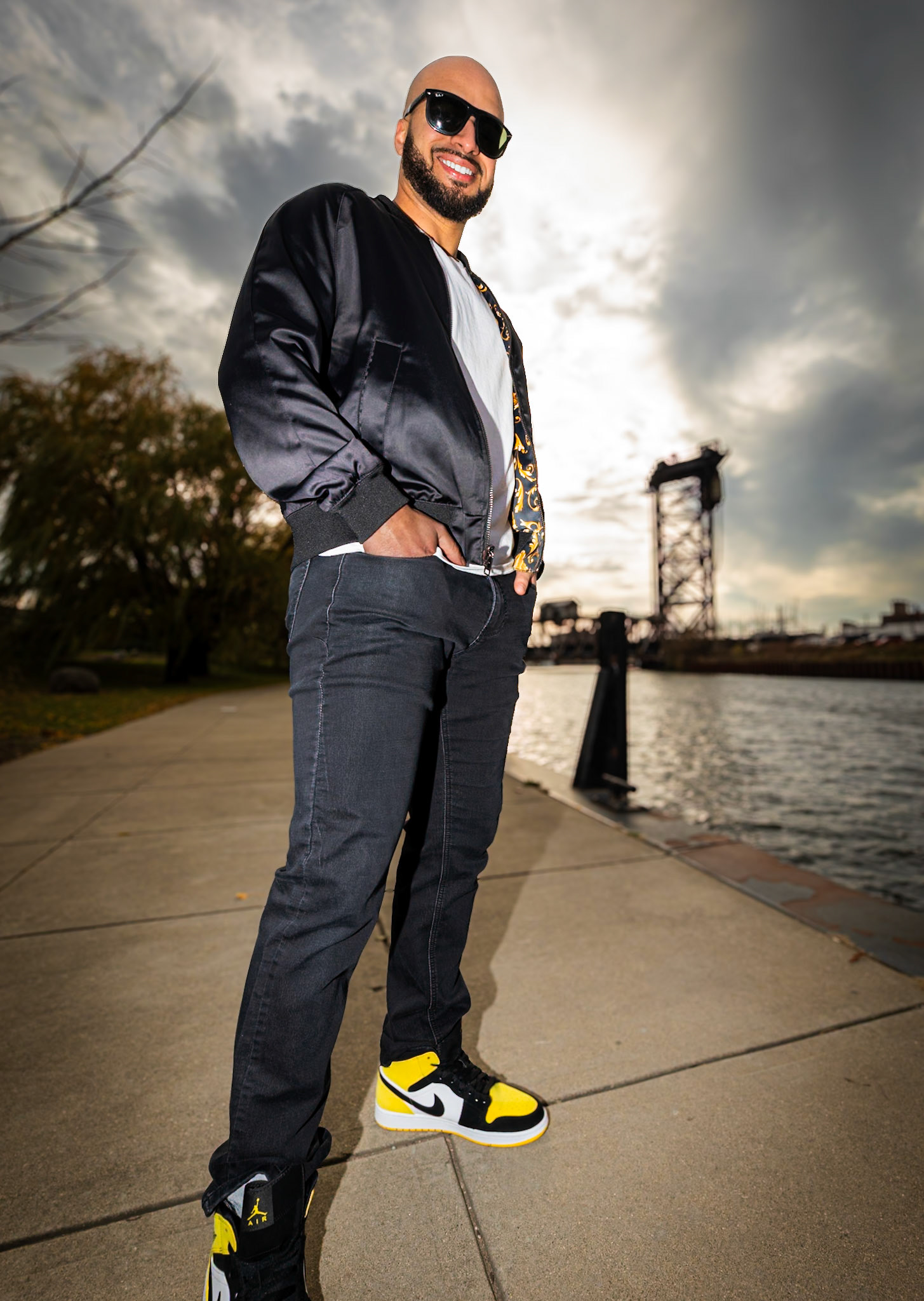 Personal branding for a DJ