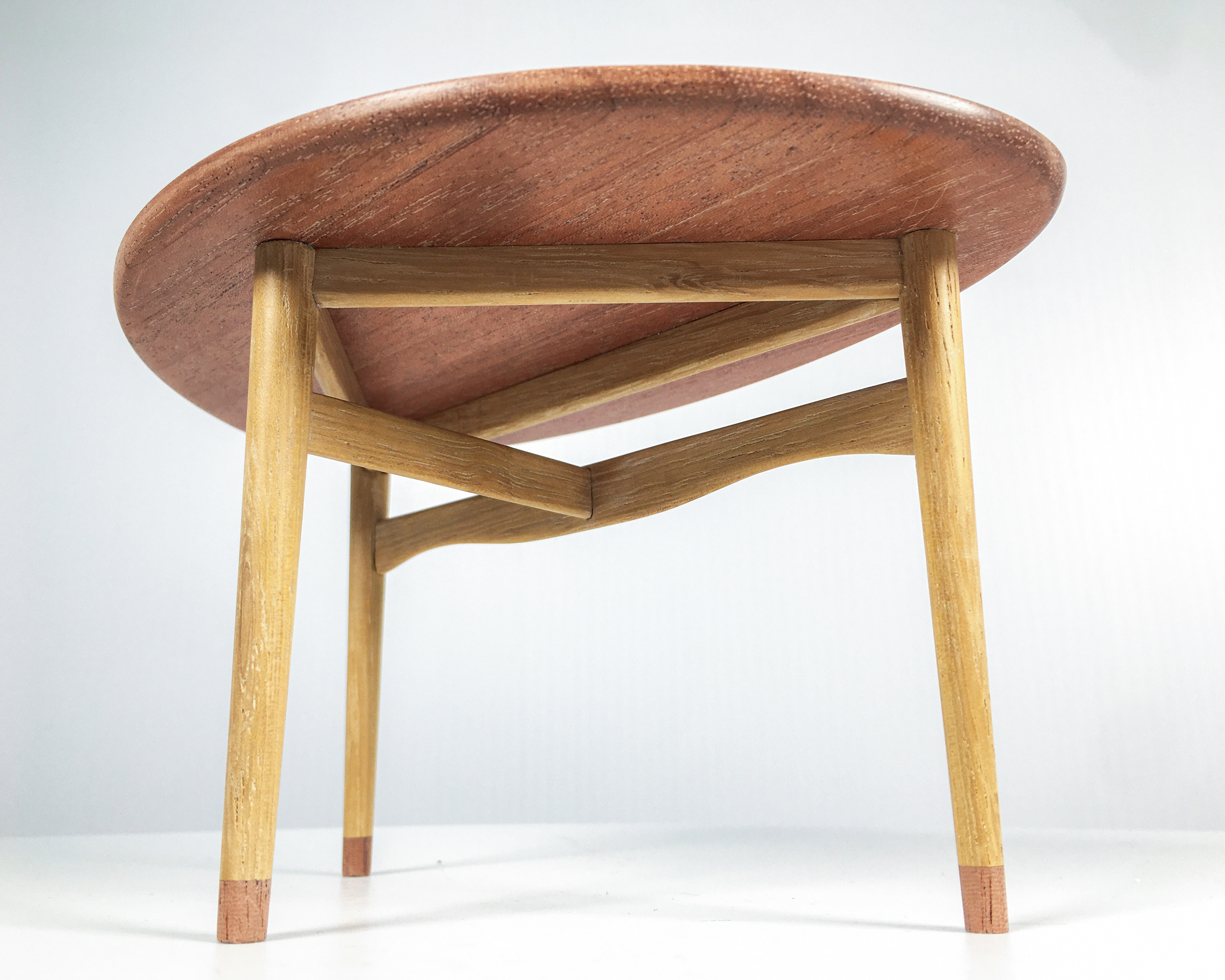 Juhl's Eye Table