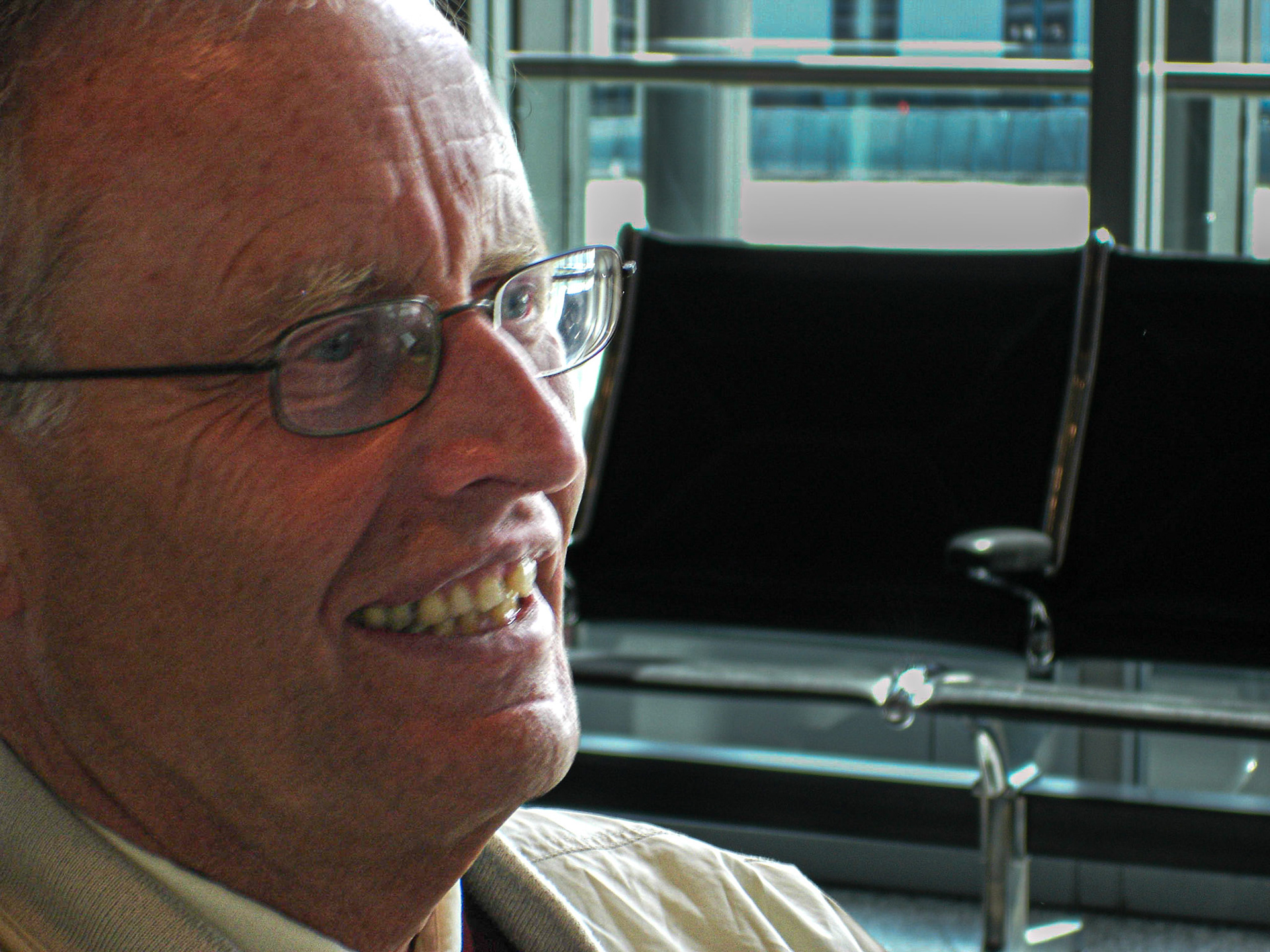 Vor dem Start. Warten im Flughafen Hannover