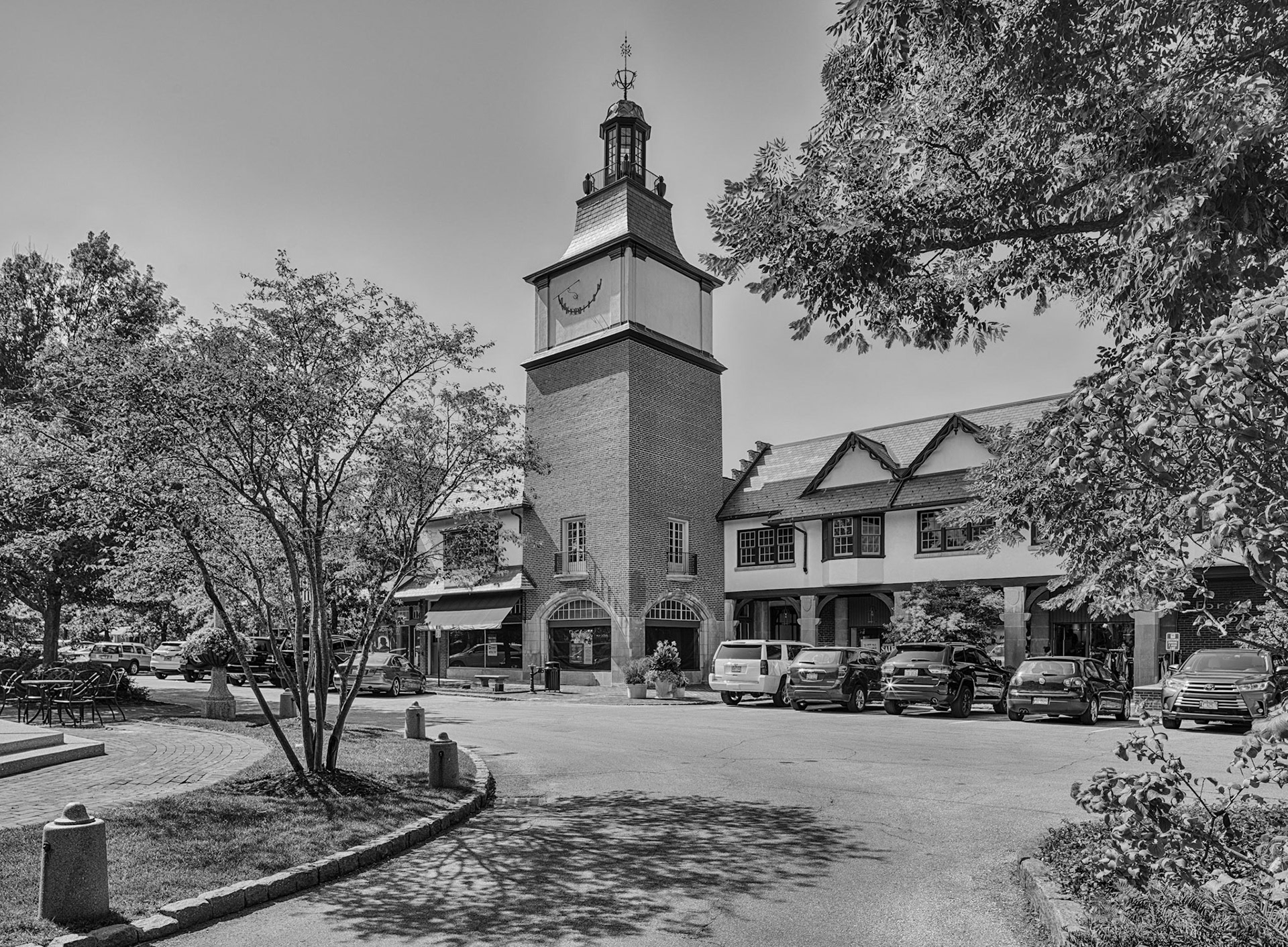 Old Lake Forest Market Square North